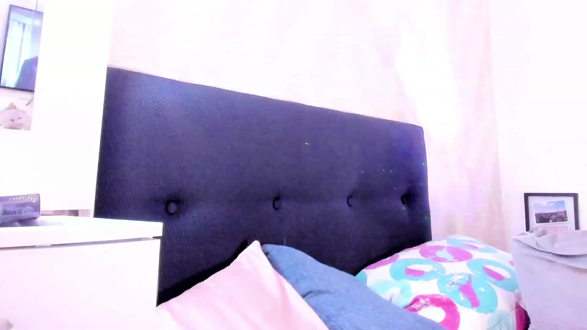Gallery image thumbnail from NaughtySaraa's myfreecams stream on, 02/21/2024, 05:39 image 16 of 20