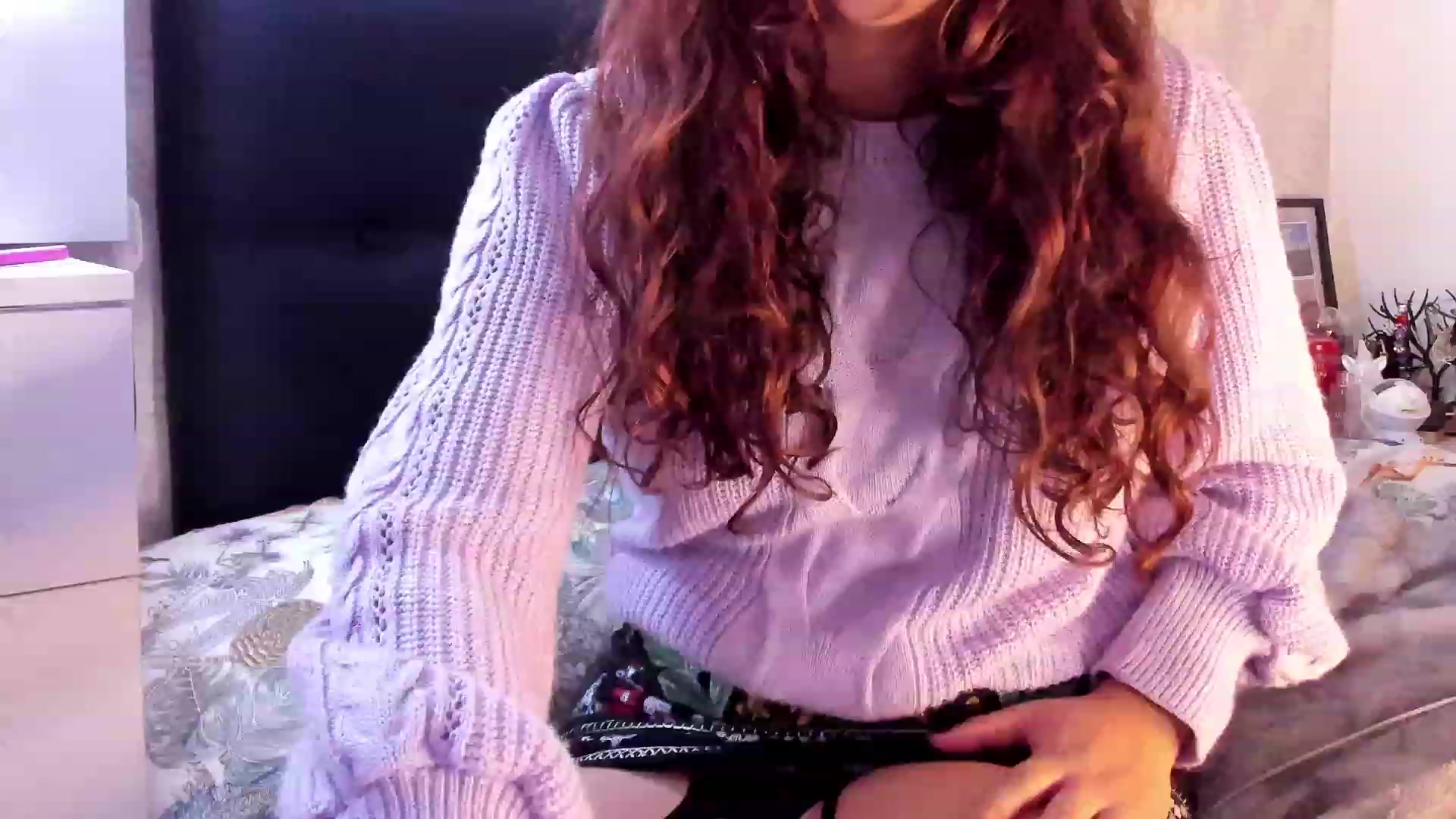 Gallery image thumbnail from NaughtySaraa's myfreecams stream on, 03/05/2024, 03:26 image 7 of 20