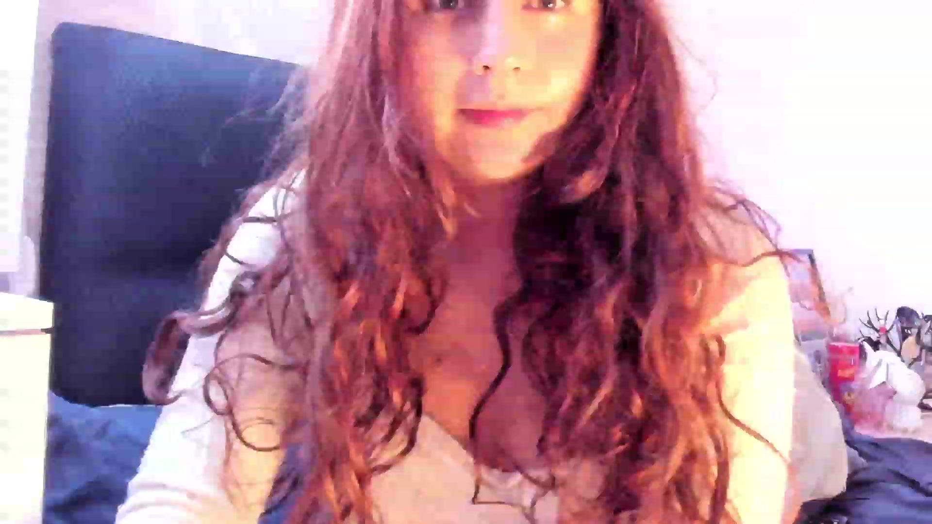 Gallery image thumbnail from NaughtySaraa's myfreecams stream on, 03/12/2024, 04:30 image 12 of 20