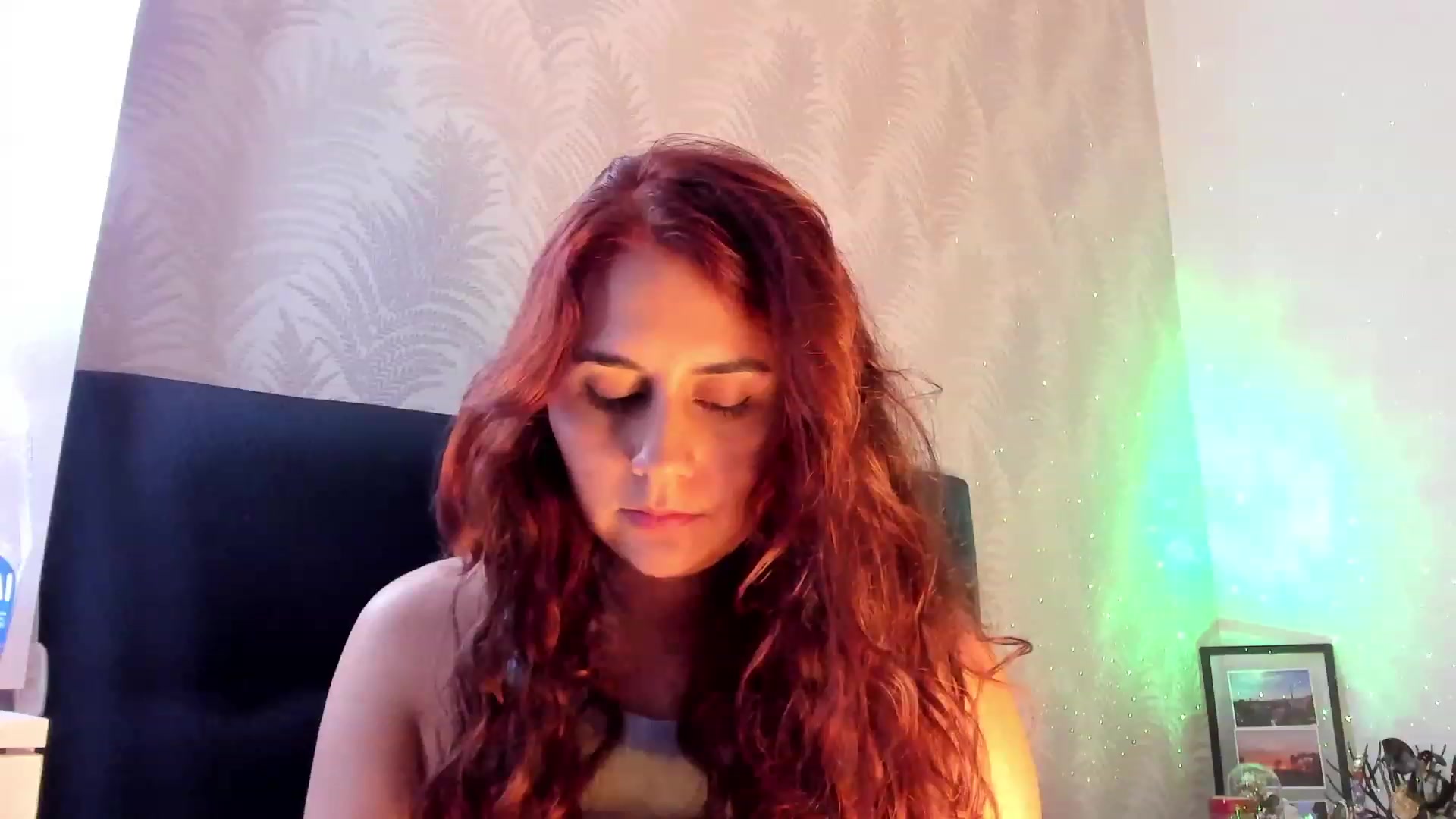 Gallery image thumbnail from NaughtySaraa's myfreecams stream on, 03/14/2024, 05:43 image 17 of 20