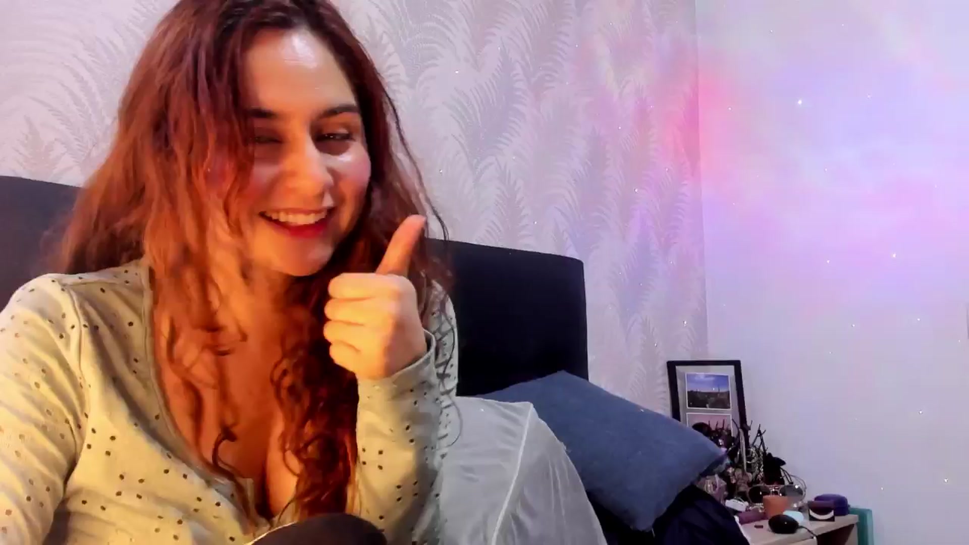Gallery image thumbnail from NaughtySaraa's myfreecams stream on, 05/28/2024, 06:21 image 2 of 20