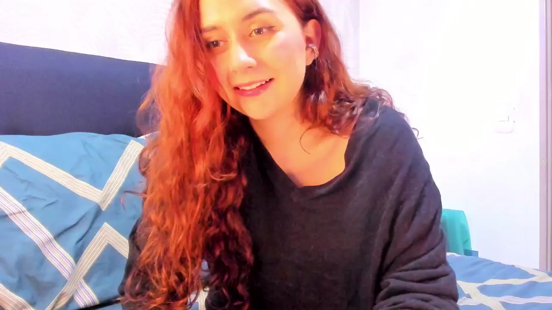 Gallery image thumbnail from NaughtySaraa's myfreecams stream on, 06/20/2024, 04:19 image 19 of 20