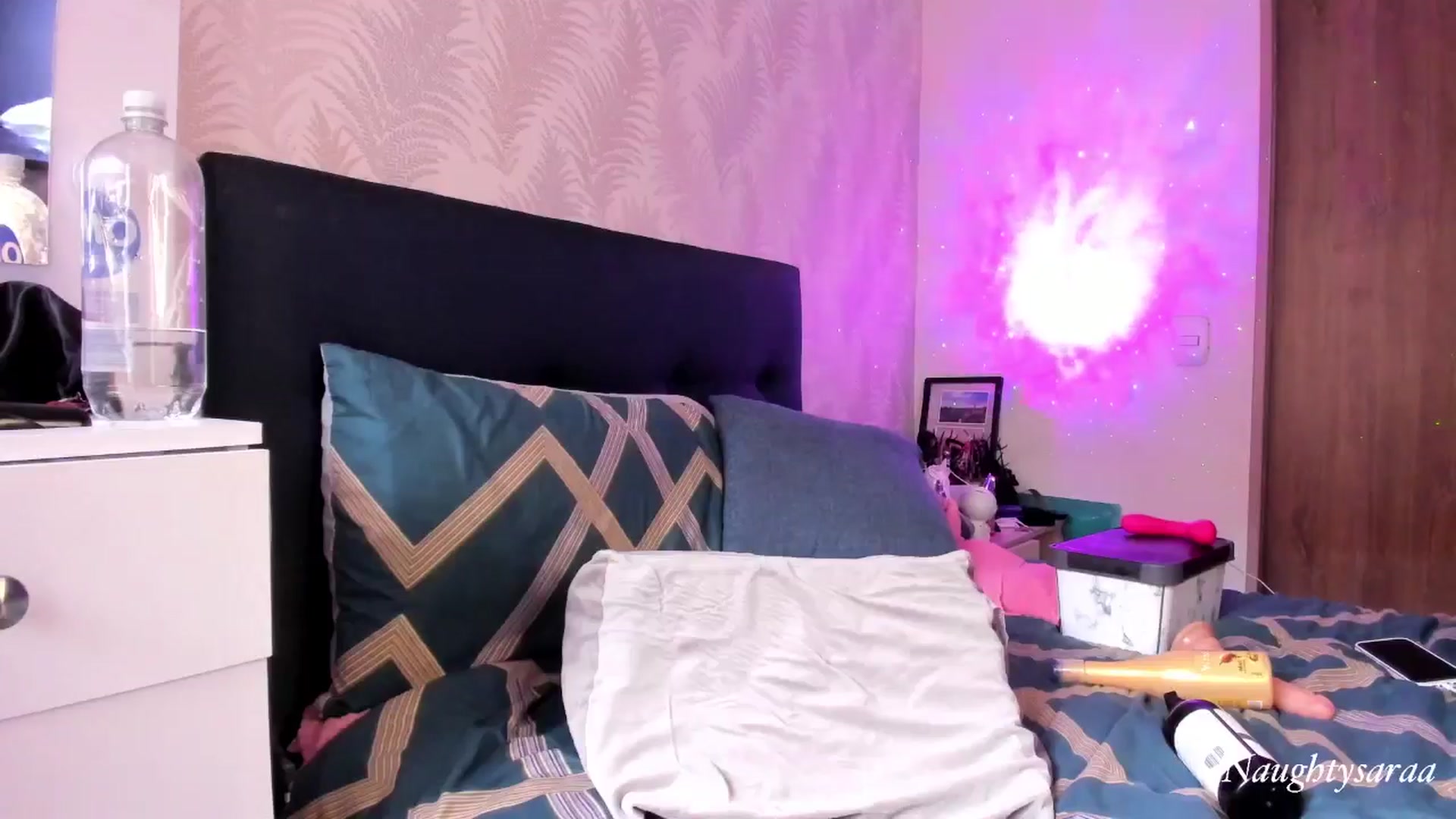 Gallery image thumbnail from NaughtySaraa's myfreecams stream on, 07/17/2024, 20:11 image 11 of 20