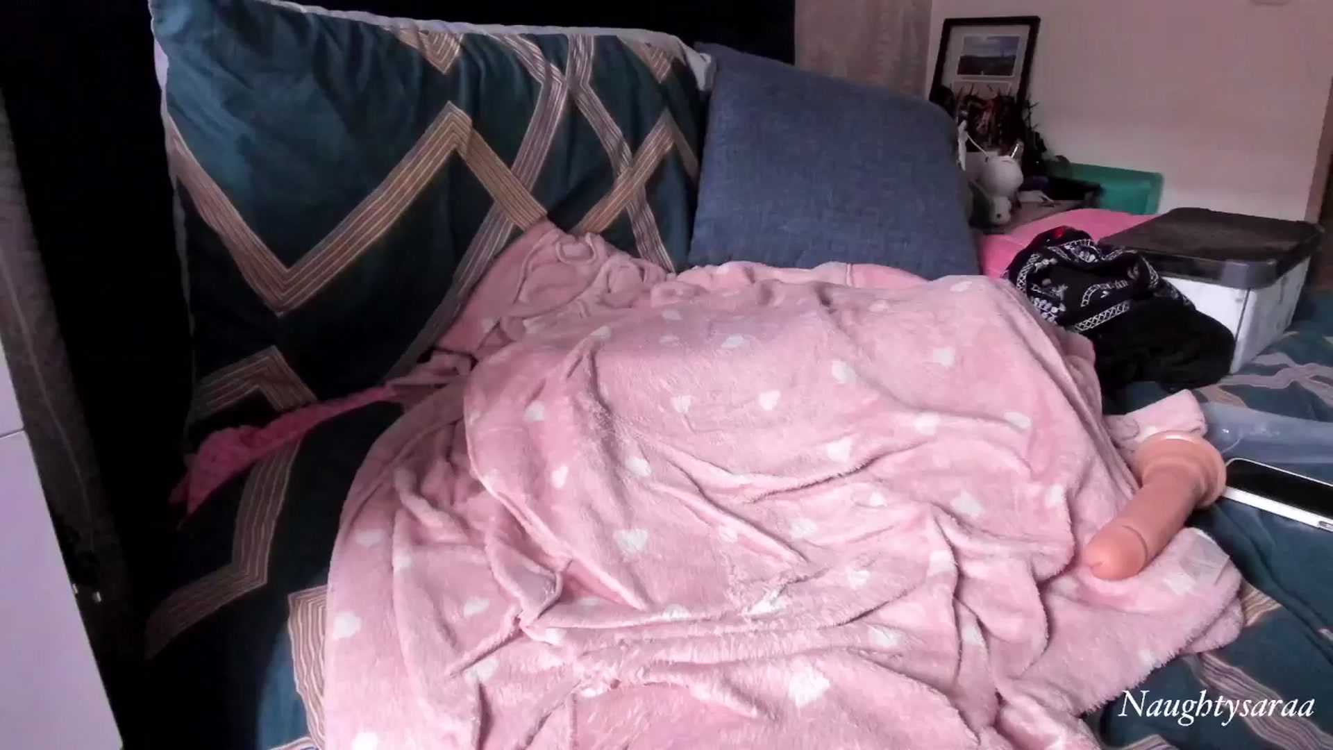 Gallery image thumbnail from NaughtySaraa's myfreecams stream on, 07/17/2024, 21:14 image 19 of 20