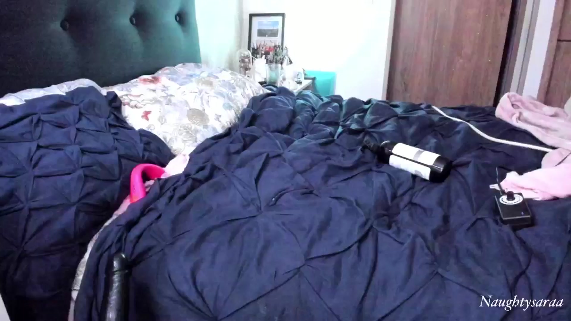 Gallery image thumbnail from NaughtySaraa's myfreecams stream on, 07/26/2024, 20:16 image 15 of 20