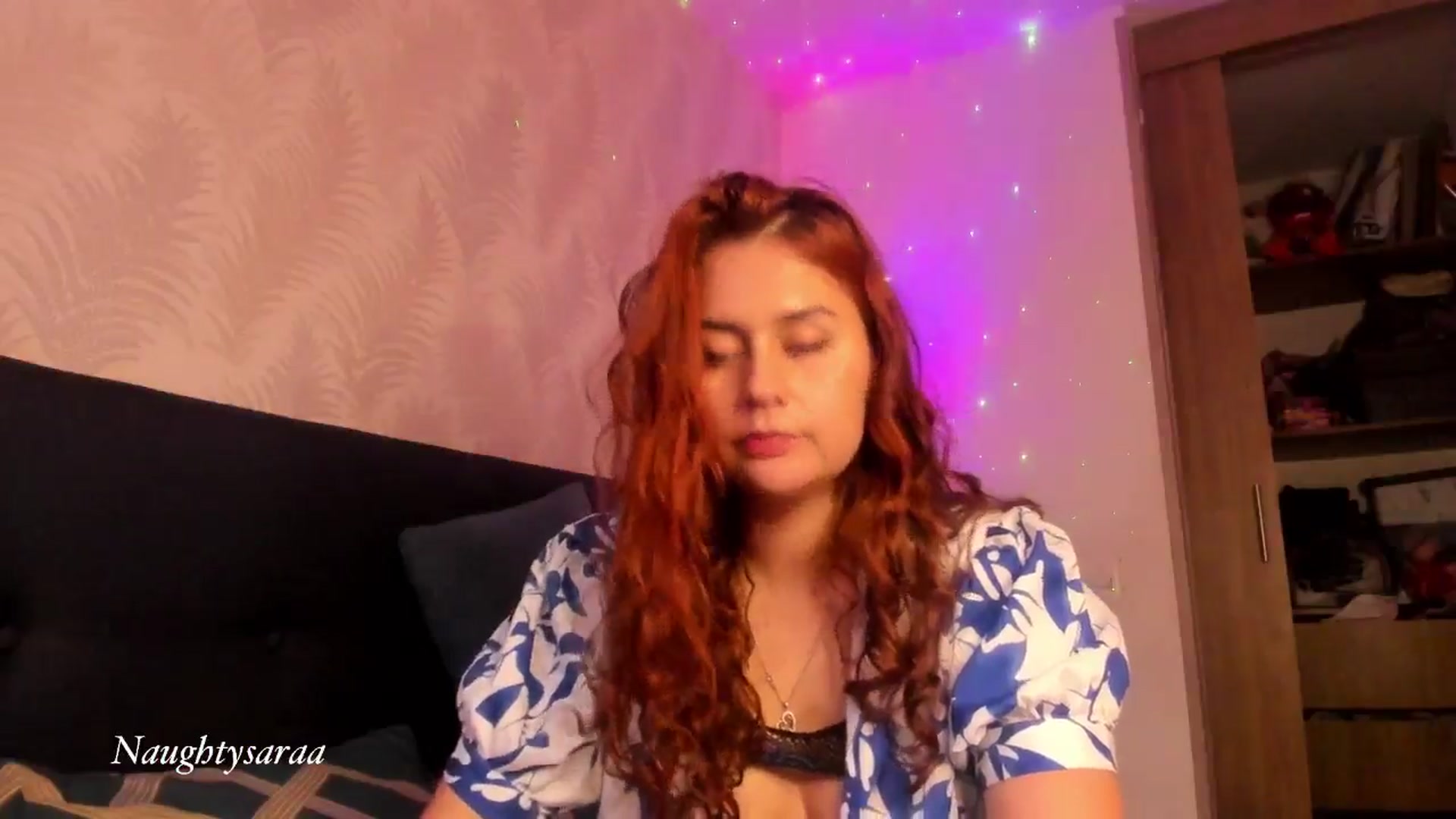 Gallery image thumbnail from NaughtySaraa's myfreecams stream on, 09/27/2024, 22:14 image 19 of 20