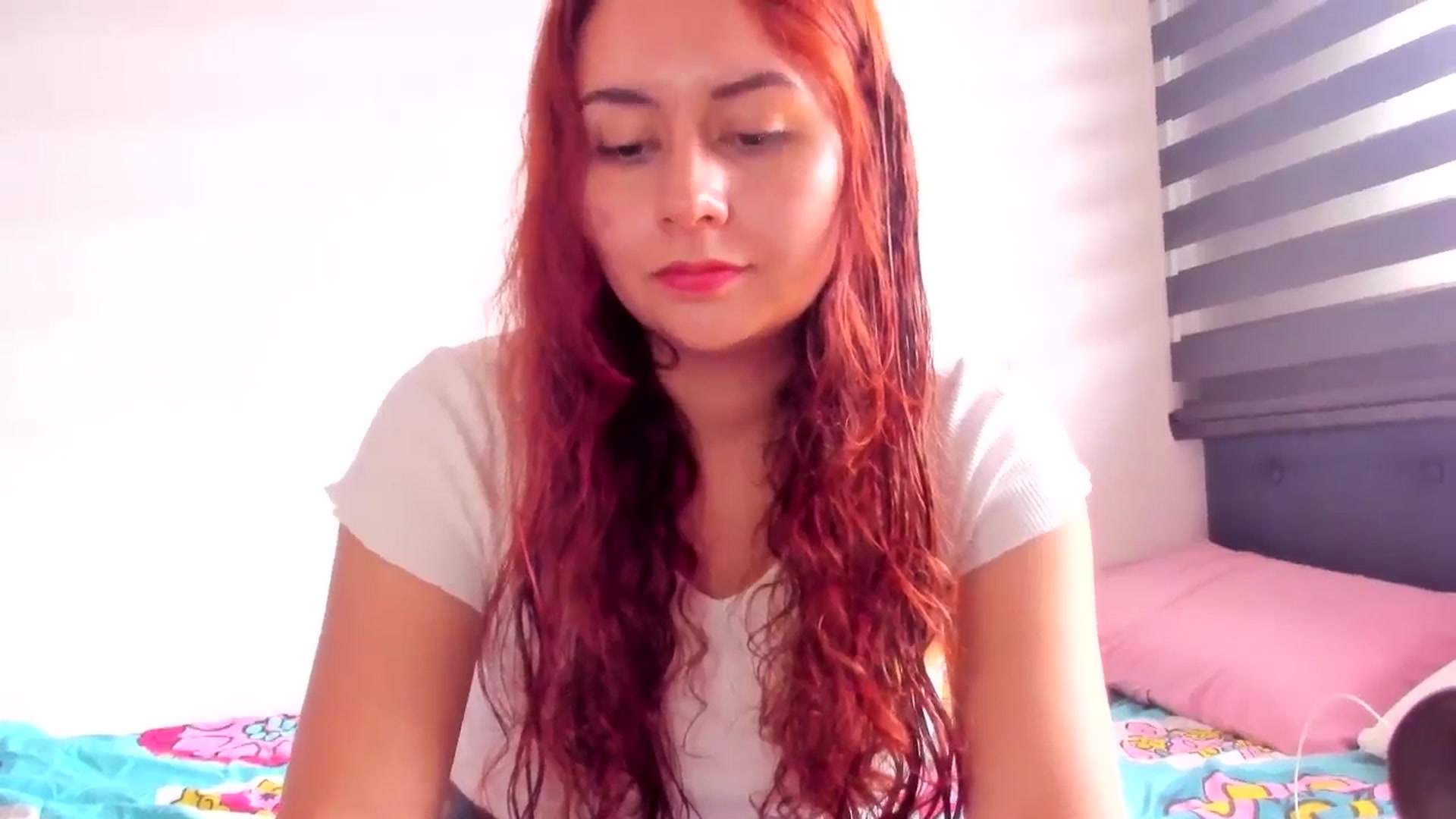 Gallery image thumbnail from NaughtySaraa's myfreecams stream on, 12/18/2024, 16:17 image 15 of 20