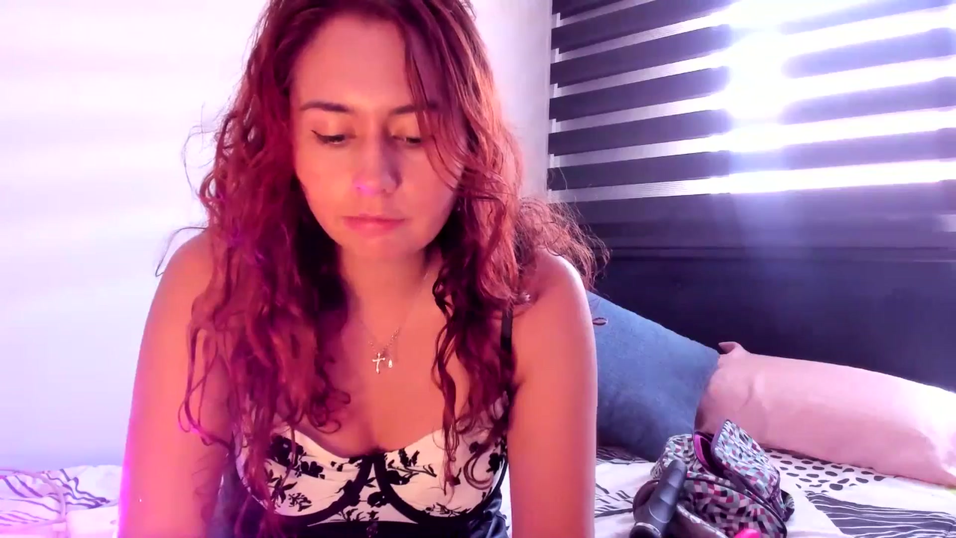 Gallery image thumbnail from NaughtySaraa's myfreecams stream on, 01/26/2025, 16:01 image 20 of 20
