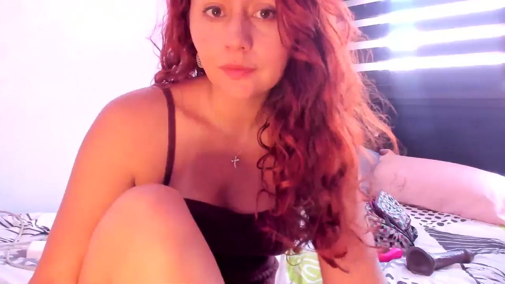 Gallery image thumbnail from NaughtySaraa's myfreecams stream on, 01/26/2025, 16:01 image 7 of 20