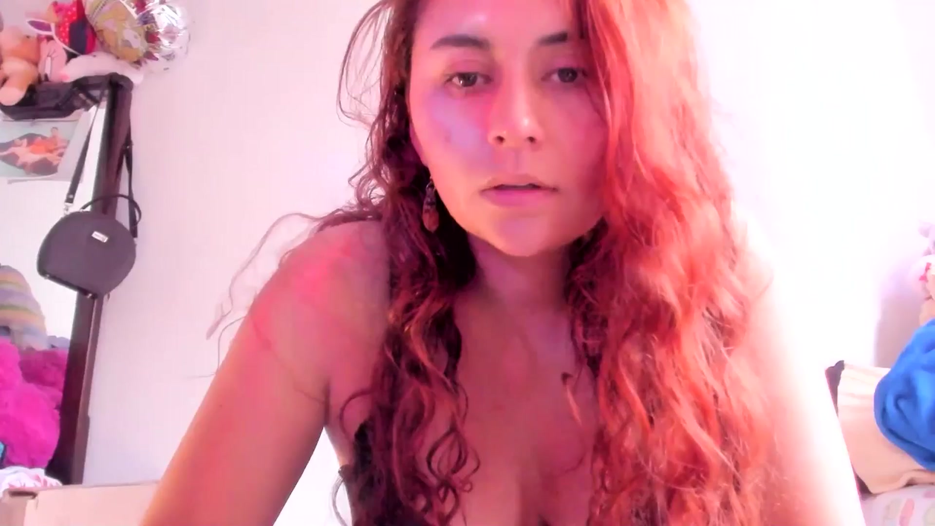 Gallery image thumbnail from NaughtySaraa's myfreecams stream on, 02/25/2025, 21:16 image 14 of 20