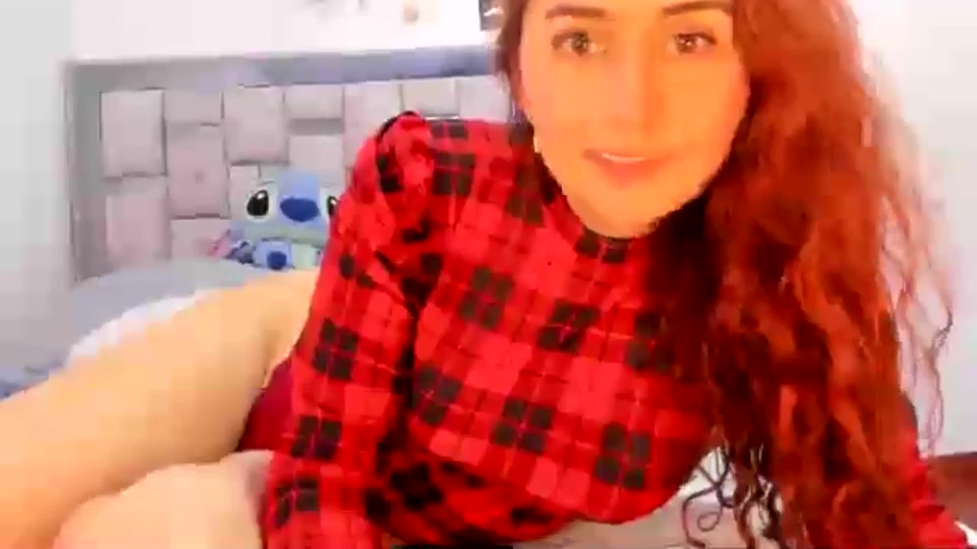 Gallery image thumbnail from NaughtySaraa's myfreecams stream on, 03/21/2025, 17:24 image 13 of 20