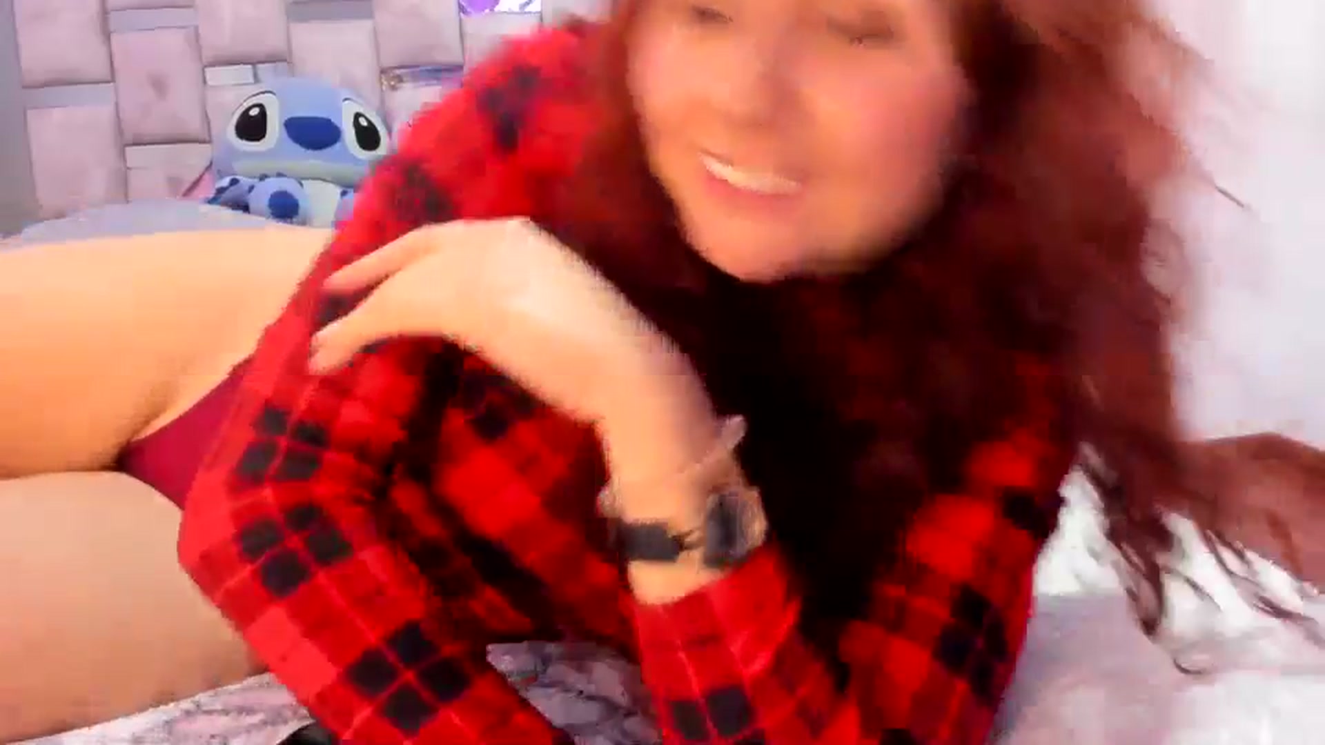 Gallery image thumbnail from NaughtySaraa's myfreecams stream on, 03/21/2025, 17:44 image 6 of 20