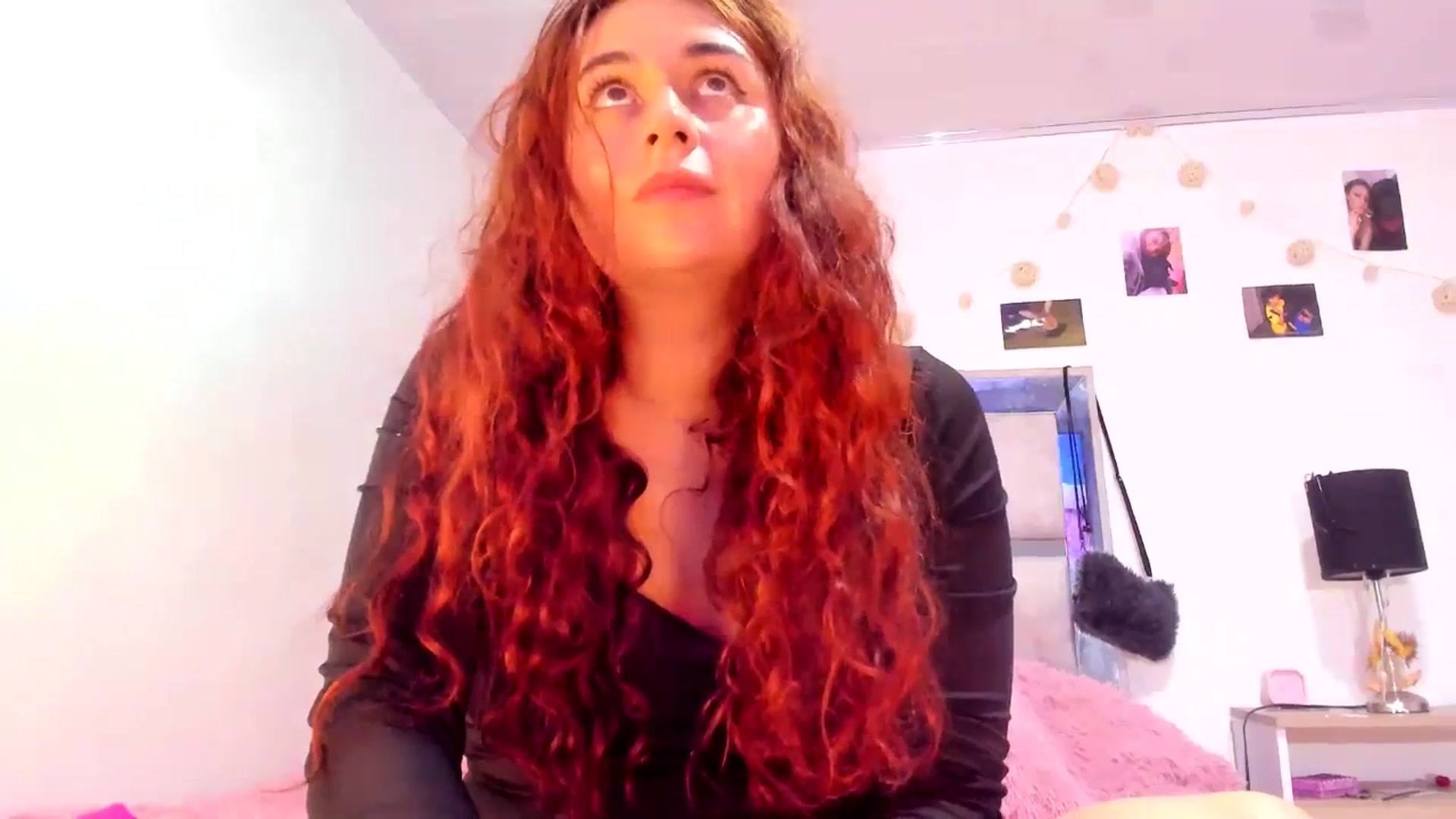 Gallery image thumbnail from NaughtySaraa's myfreecams stream on, 04/02/2025, 17:05 image 14 of 20