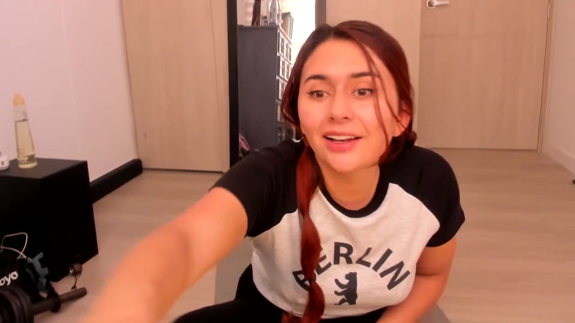 Gallery image thumbnail from NaughtySaraa's myfreecams stream on, 06/17/2025, 16:17 image 3 of 20