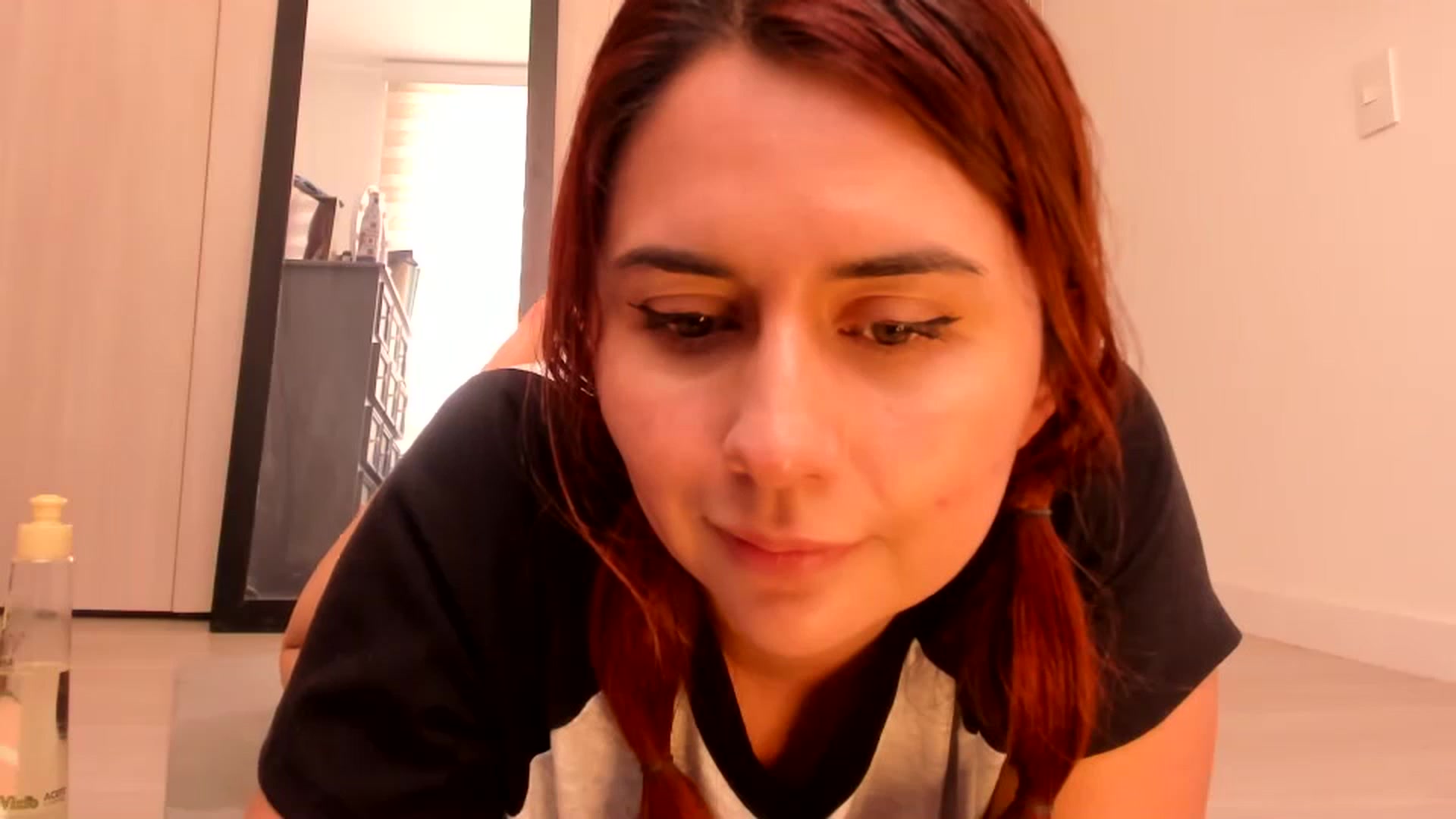 Gallery image thumbnail from NaughtySaraa's myfreecams stream on, 06/17/2025, 17:28 image 11 of 20
