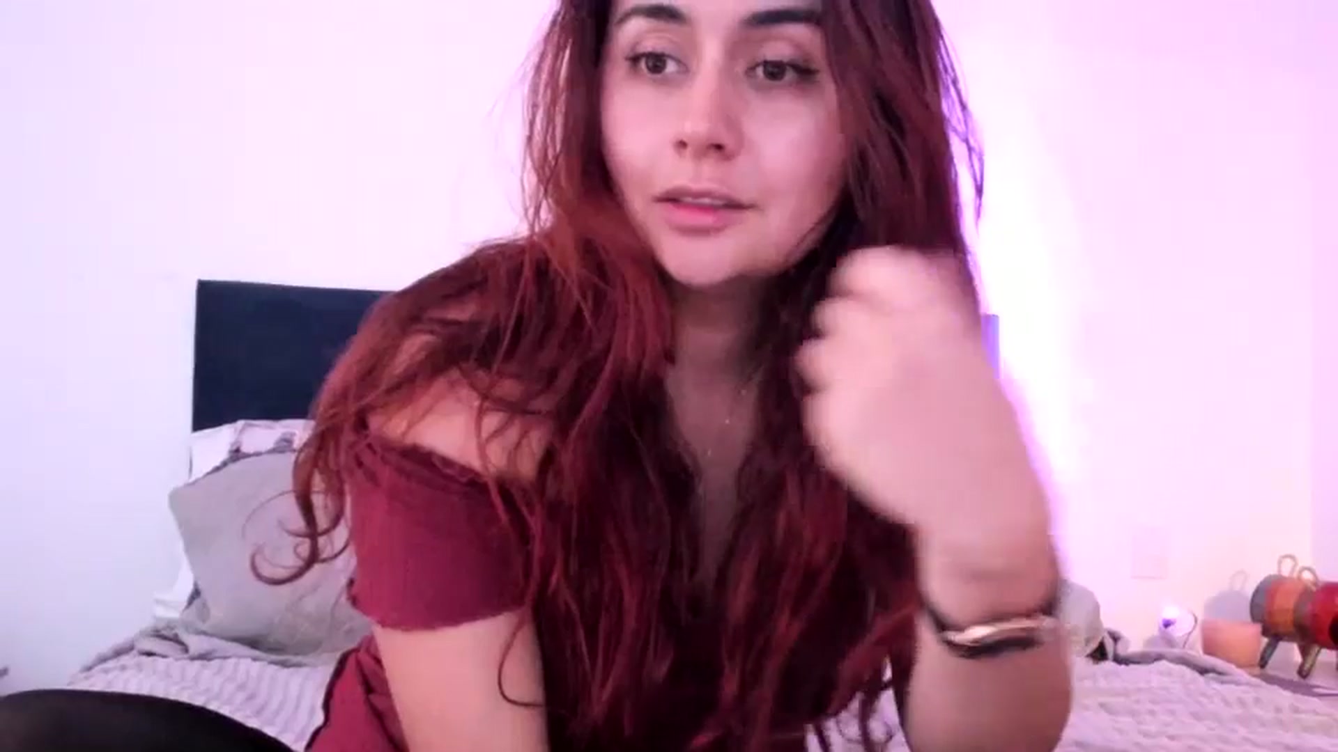 Gallery image thumbnail from NaughtySaraa's myfreecams stream on, 09/25/2025, 22:52 image 3 of 20