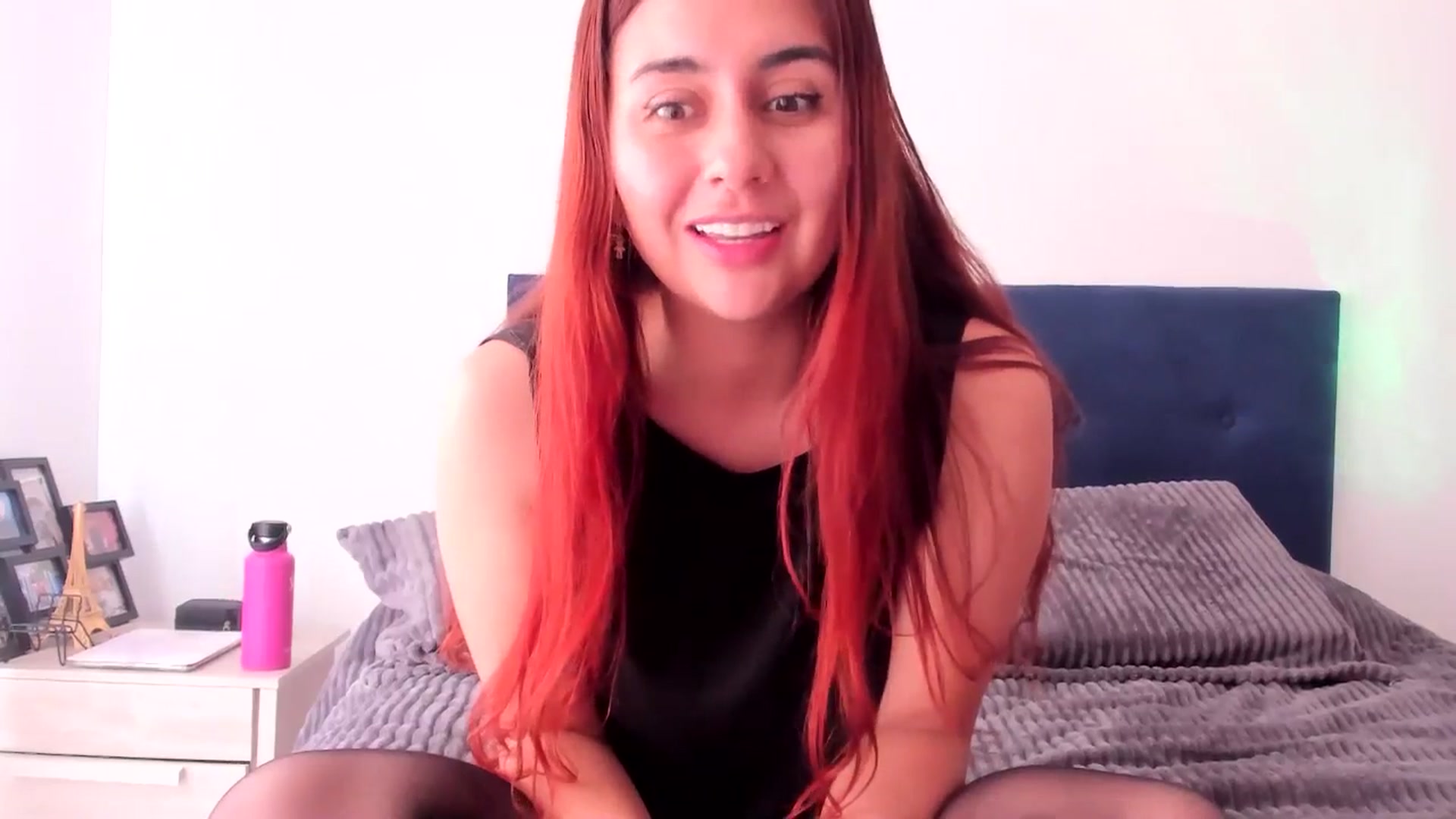Gallery image thumbnail from NaughtySaraa's myfreecams stream on, 10/03/2025, 15:52 image 5 of 20