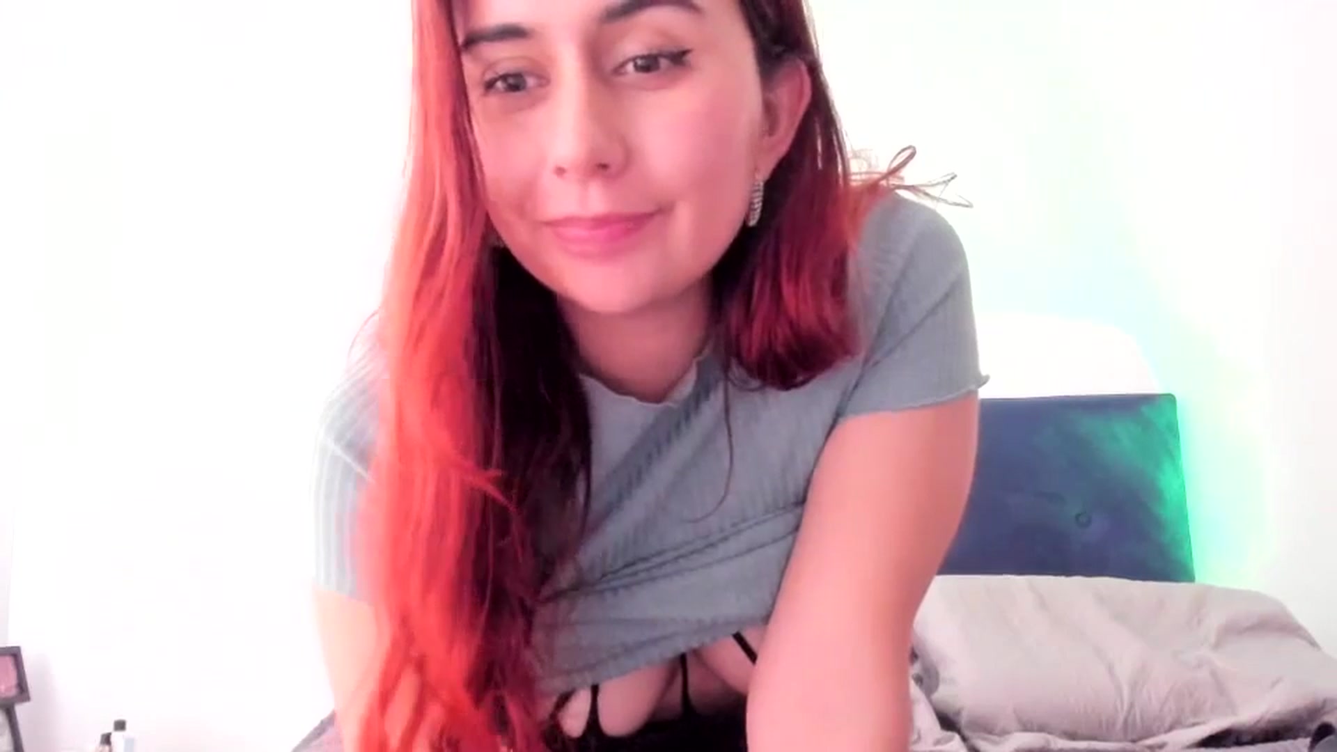 Gallery image thumbnail from NaughtySaraa's myfreecams stream on, 10/08/2025, 21:22 image 16 of 20