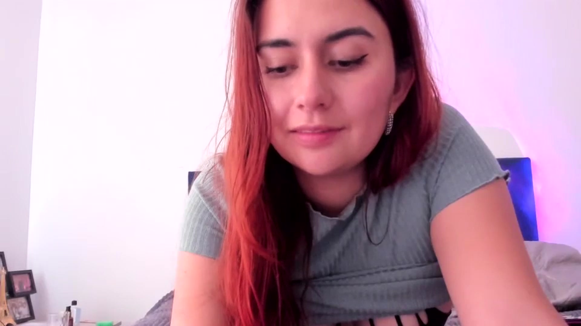 Gallery image thumbnail from NaughtySaraa's myfreecams stream on, 10/08/2025, 21:22 image 13 of 20