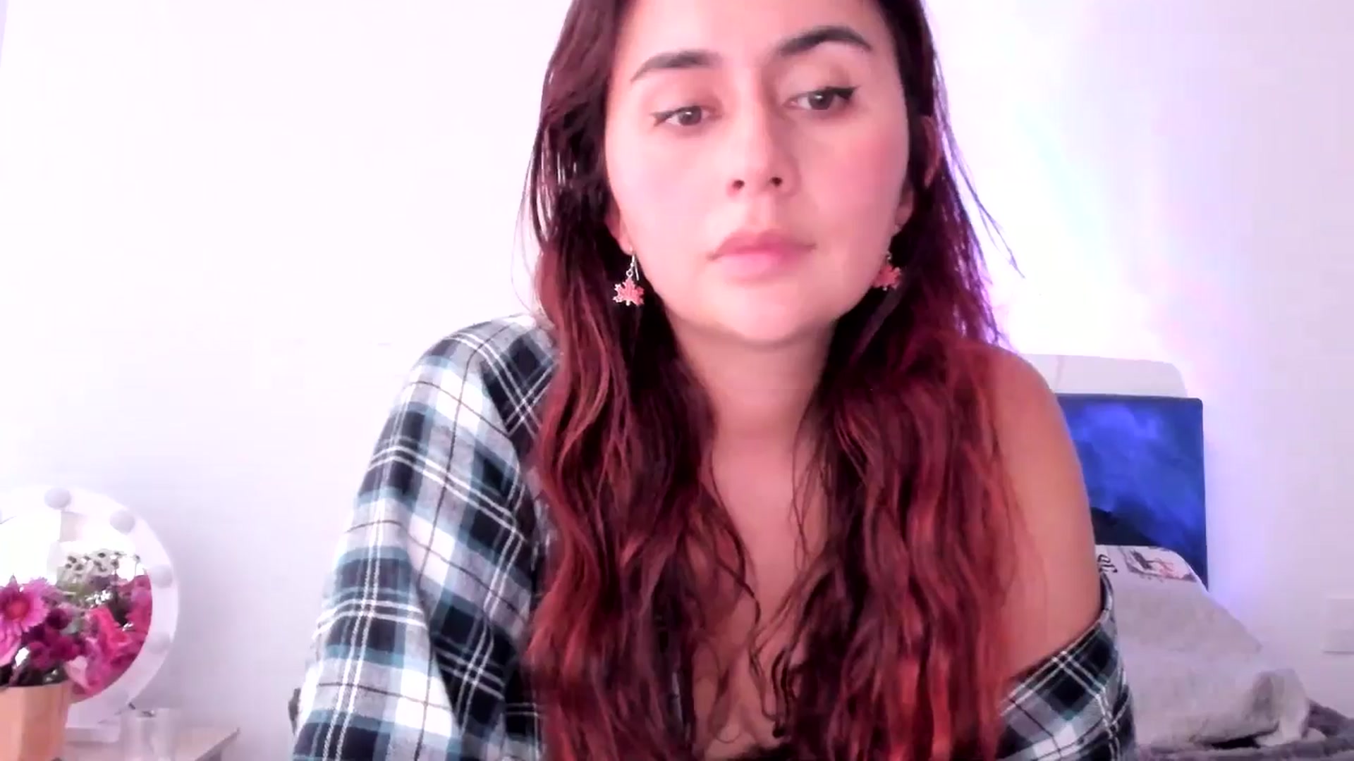Gallery image thumbnail from NaughtySaraa's myfreecams stream on, 11/10/2025, 21:44 image 17 of 20