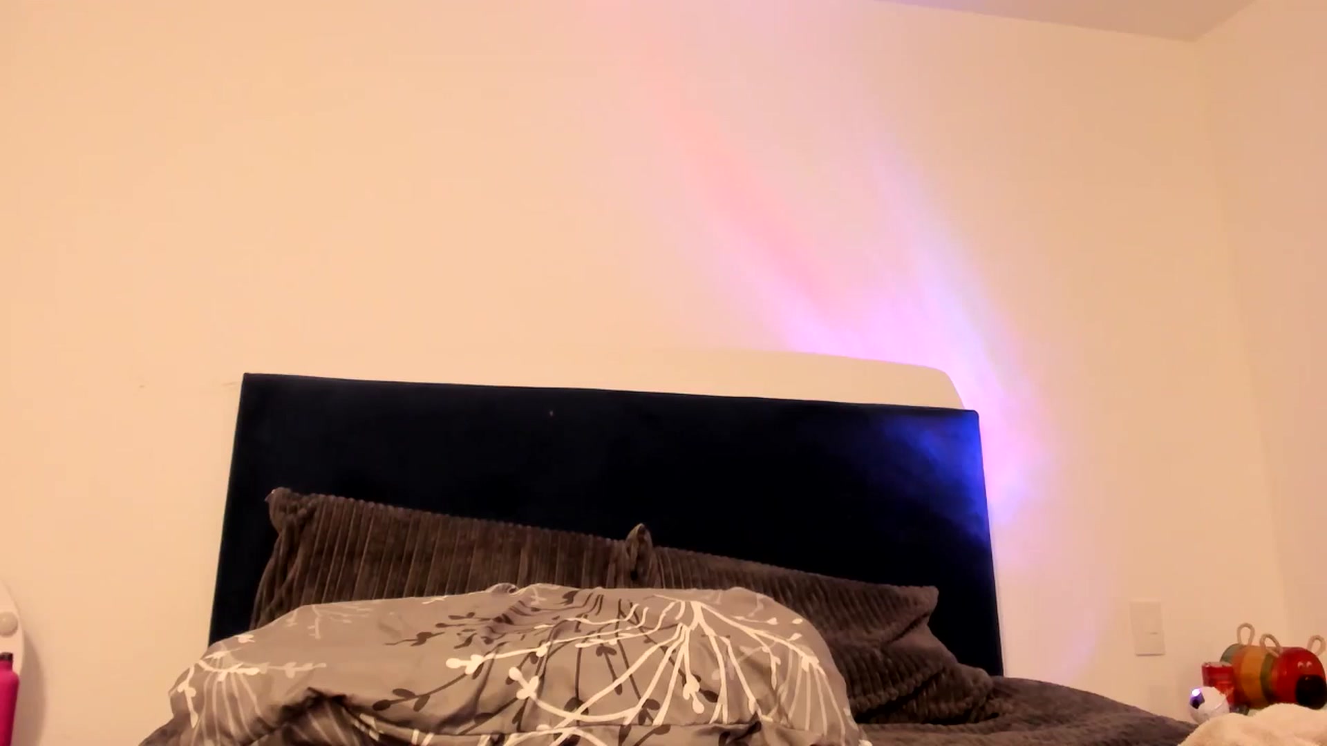 Gallery image thumbnail from NaughtySaraa's myfreecams stream on, 12/04/2025, 23:23 image 19 of 20