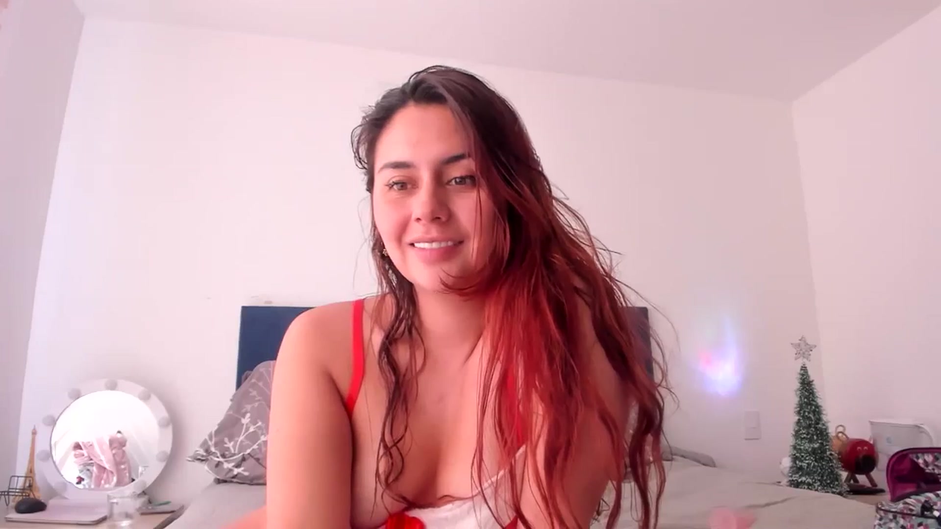 Gallery image thumbnail from NaughtySaraa's myfreecams stream on, 12/23/2025, 15:48 image 20 of 20