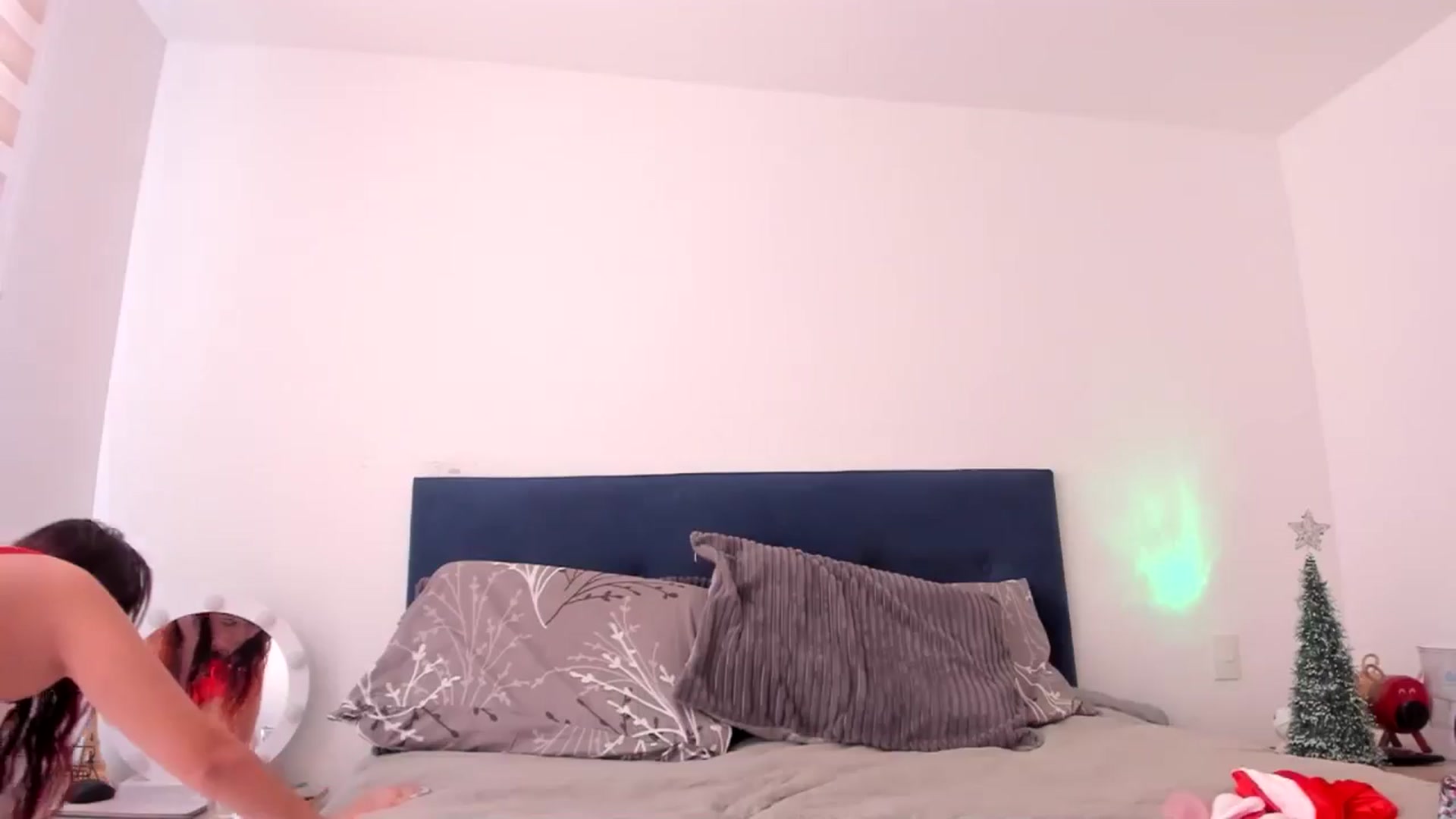 Gallery image thumbnail from NaughtySaraa's myfreecams stream on, 12/23/2025, 15:48 image 16 of 20