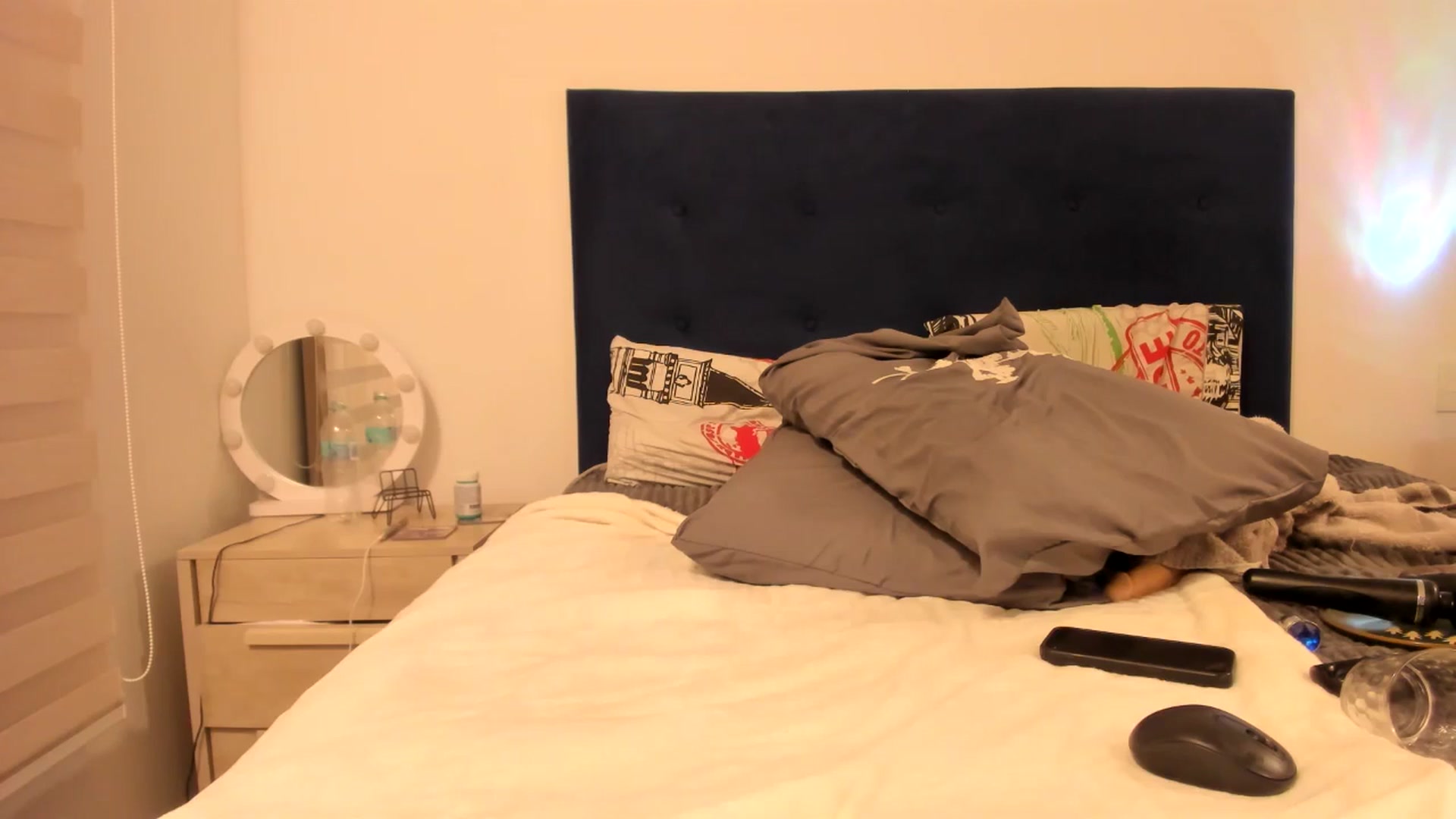 Gallery image thumbnail from NaughtySaraa's myfreecams stream on, 02/11/2026, 24:43 image 17 of 20