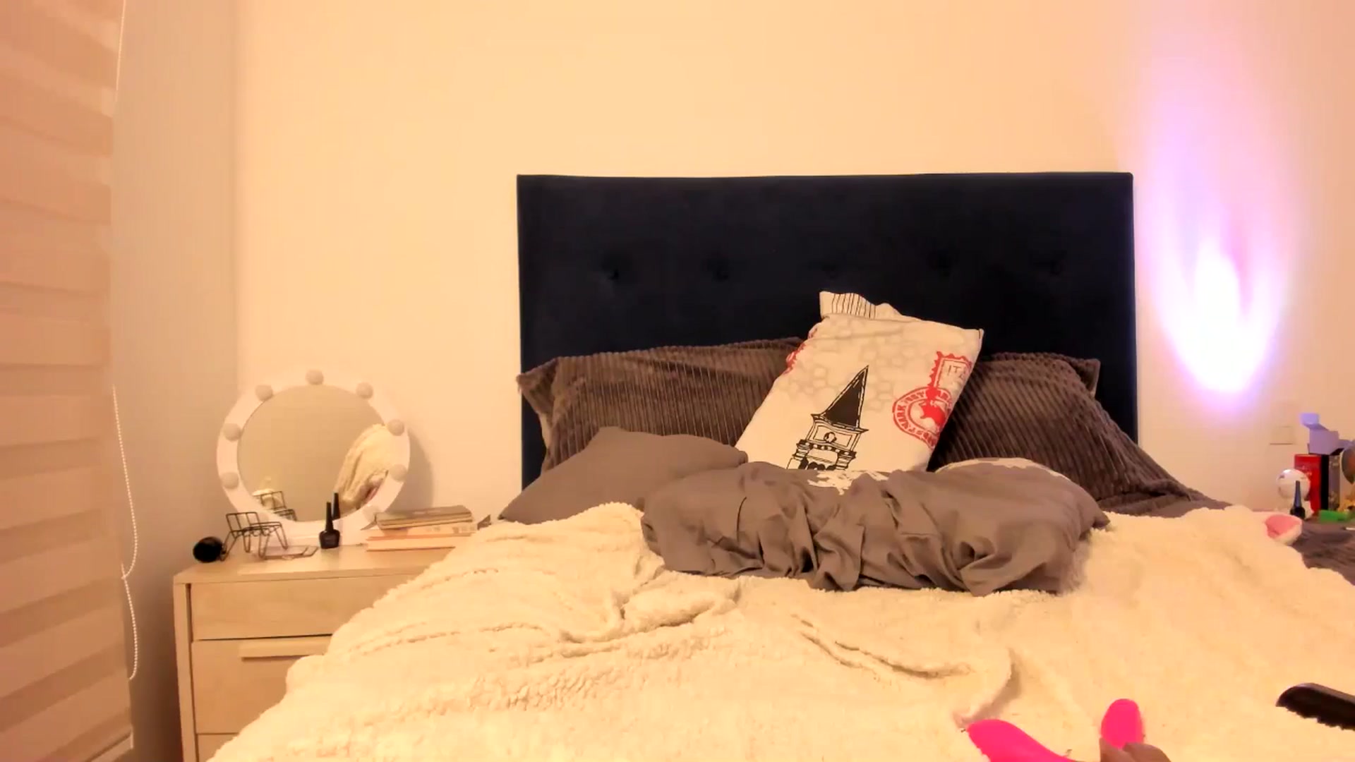 Gallery image thumbnail from NaughtySaraa's myfreecams stream on, 02/25/2026, 03:00 image 8 of 20