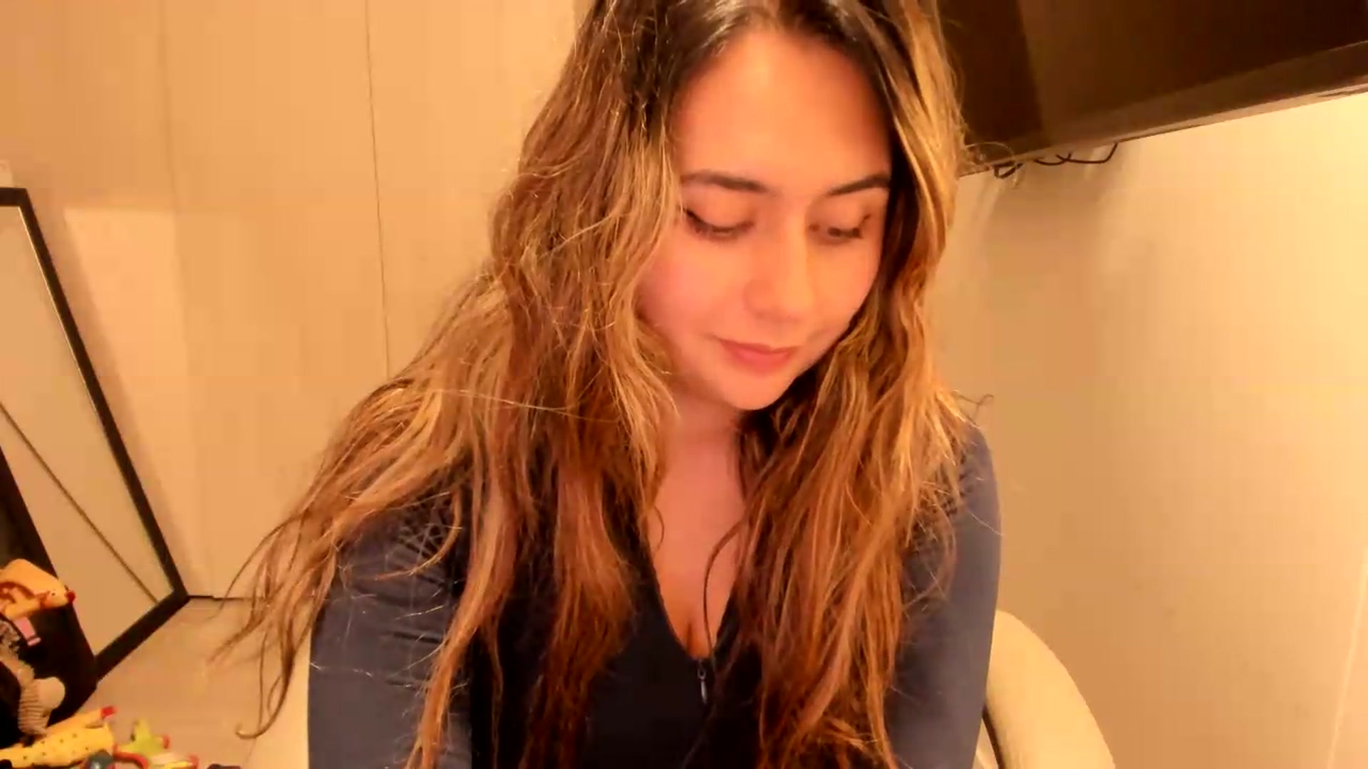 Gallery image thumbnail from NaughtySaraa's myfreecams stream on, 07/27/2026, 23:51 image 20 of 20