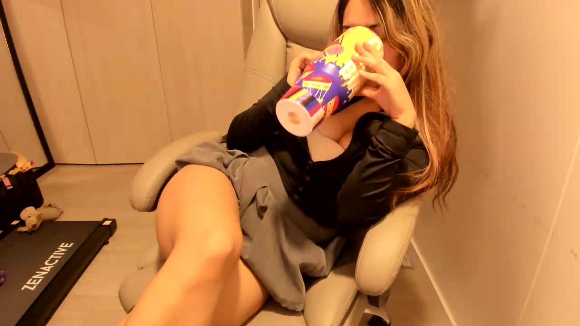 Gallery image thumbnail from NaughtySaraa's myfreecams stream on, 07/30/2026, 23:55 image 3 of 20