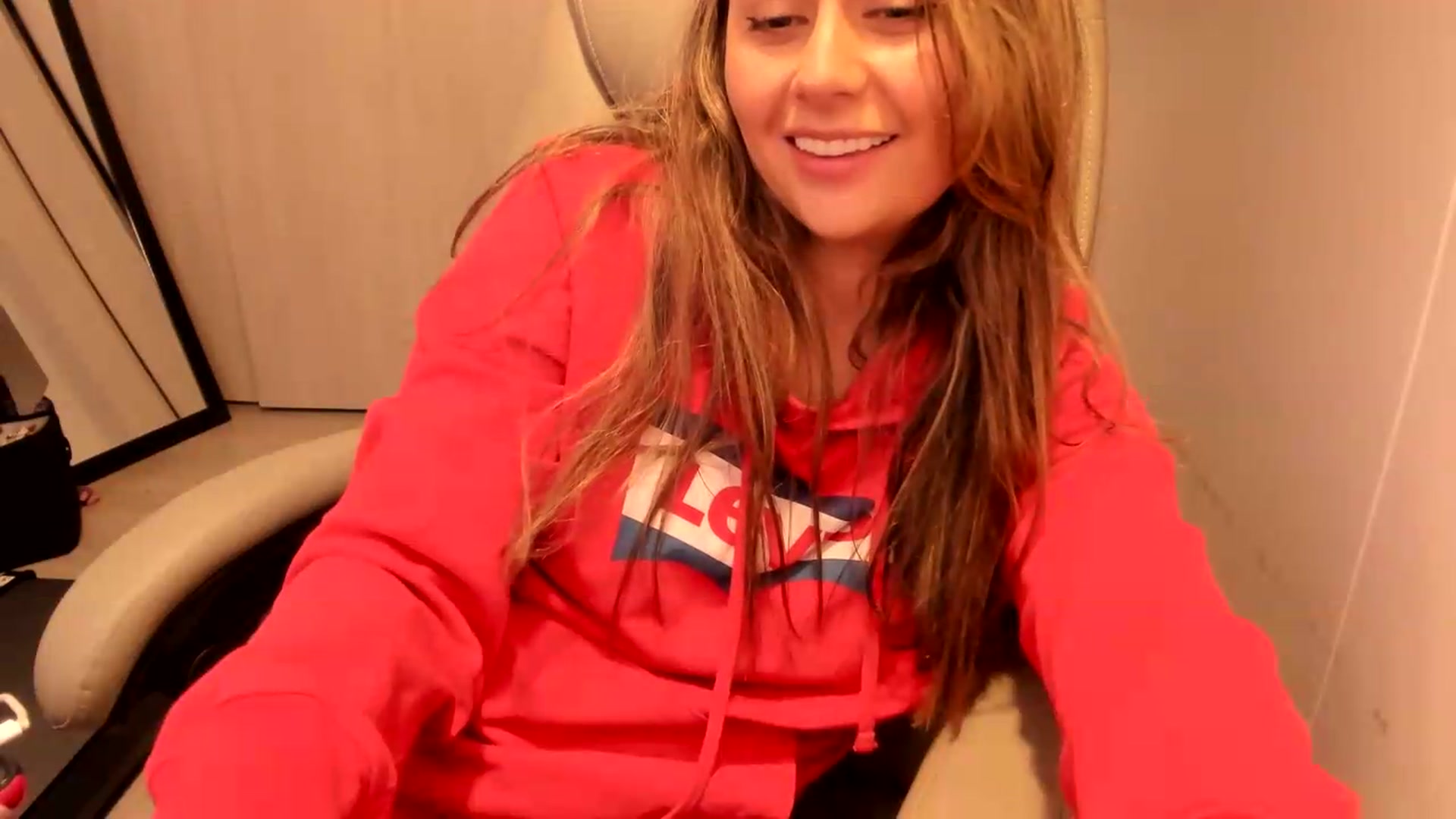 Gallery image thumbnail from NaughtySaraa's myfreecams stream on, 08/14/2026, 22:23 image 6 of 20