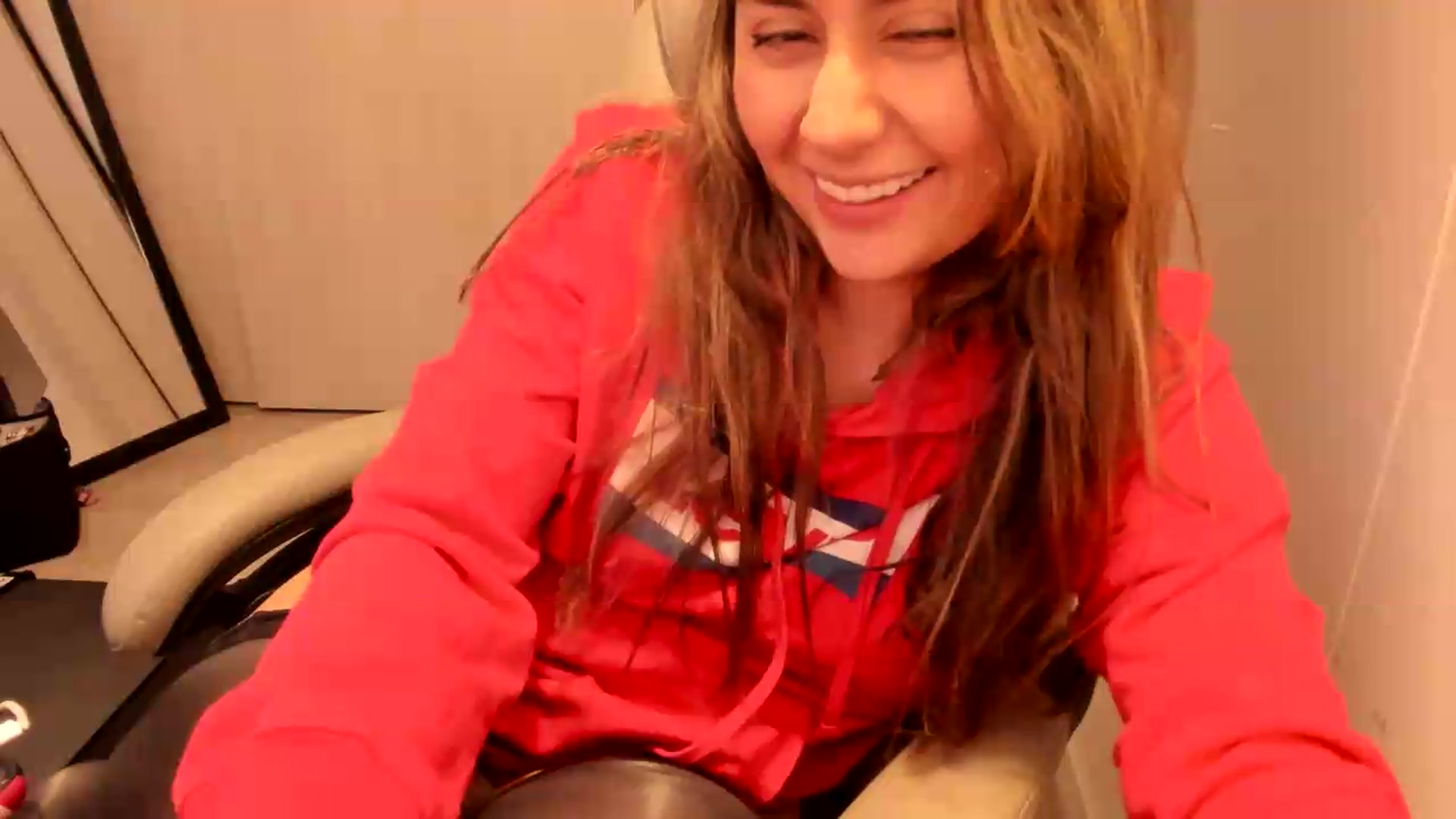 Gallery image thumbnail from NaughtySaraa's myfreecams stream on, 08/14/2026, 22:23 image 12 of 20