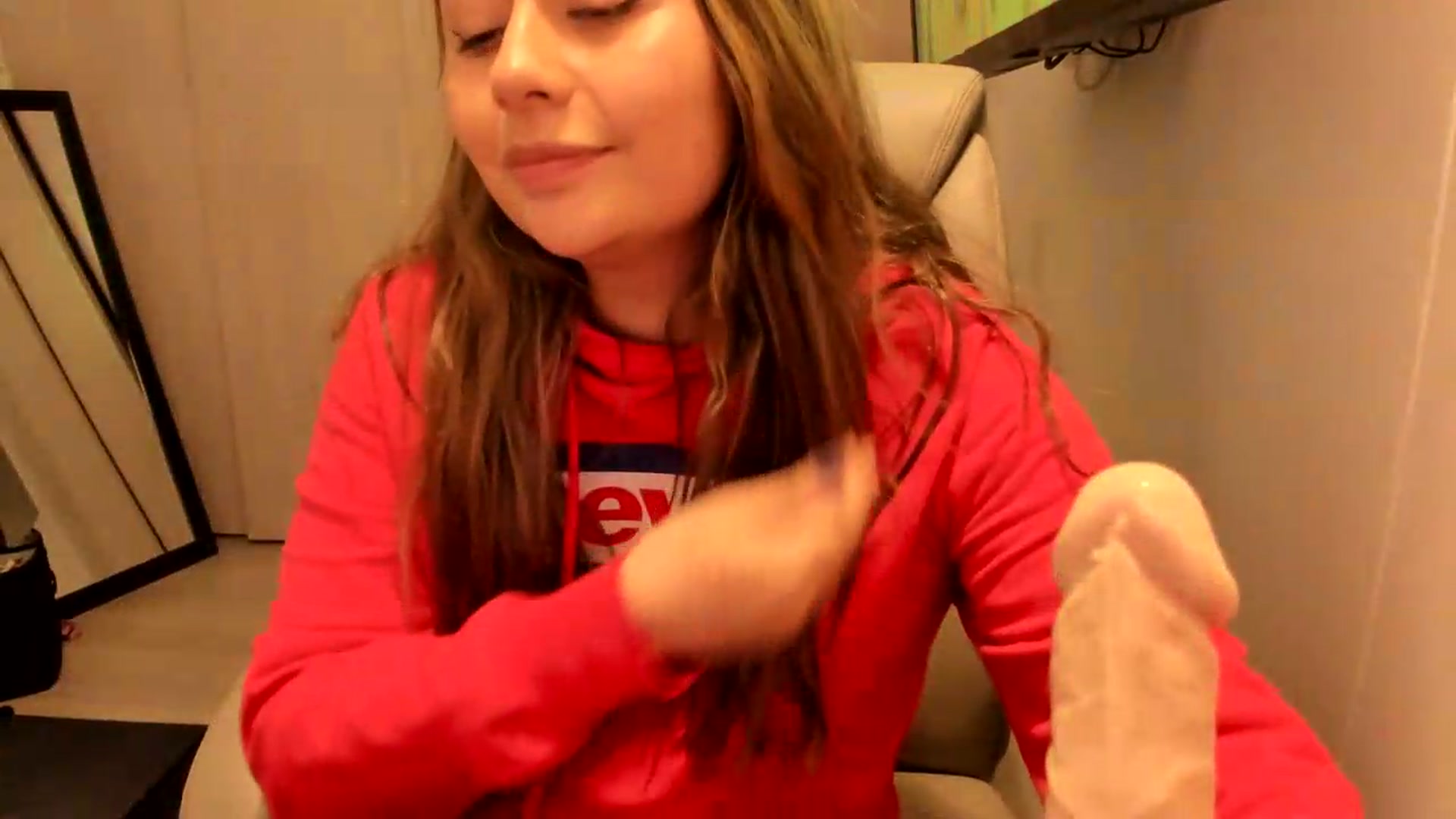 Gallery image thumbnail from NaughtySaraa's myfreecams stream on, 08/14/2026, 22:59 image 11 of 20