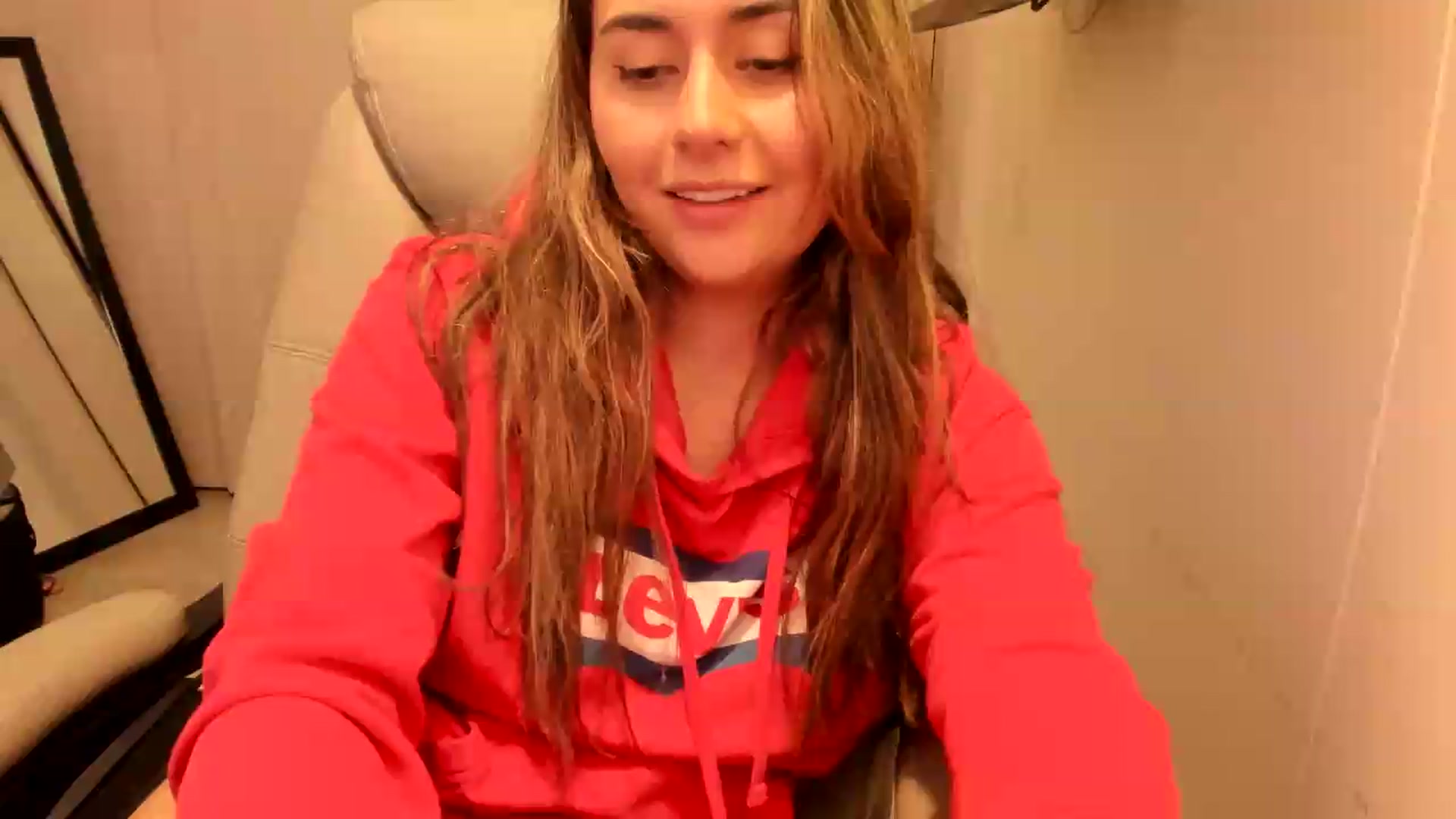 Gallery image thumbnail from NaughtySaraa's myfreecams stream on, 08/14/2026, 22:59 image 1 of 20