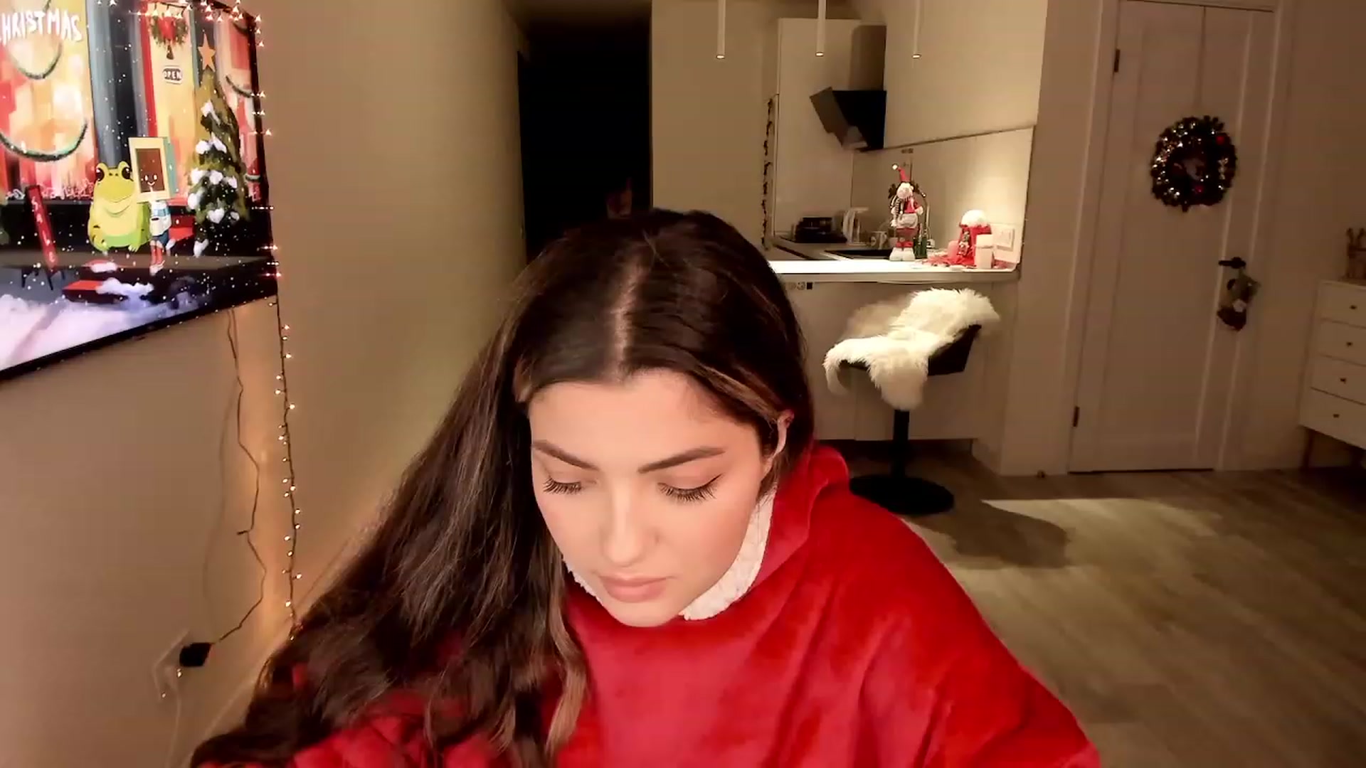 Gallery image thumbnail from Naughty_Inna_'s myfreecams stream on, 11/27/2022, 18:28 image 10 of 20