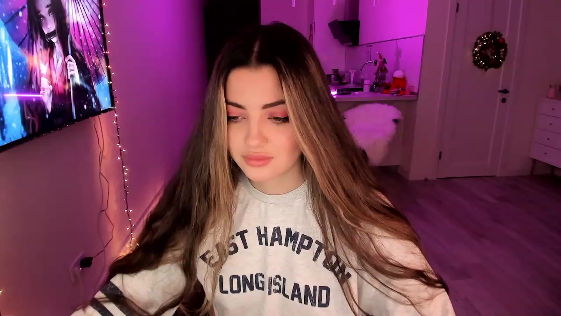 Gallery image thumbnail from Naughty_Inna_'s myfreecams stream on, 12/01/2022, 15:02 image 15 of 20