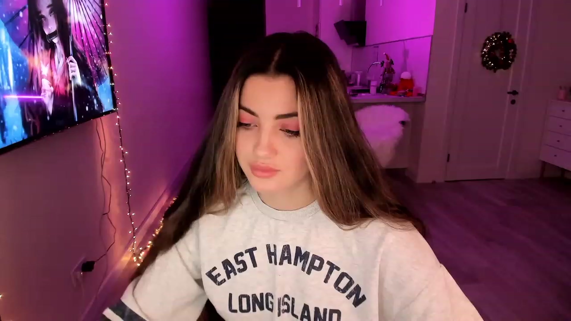 Gallery image thumbnail from Naughty_Inna_'s myfreecams stream on, 12/01/2022, 15:02 image 17 of 20