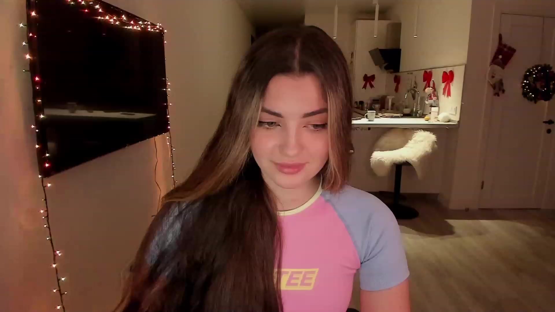 Gallery image thumbnail from Naughty_Inna_'s myfreecams stream on, 12/25/2022, 18:22 image 2 of 20