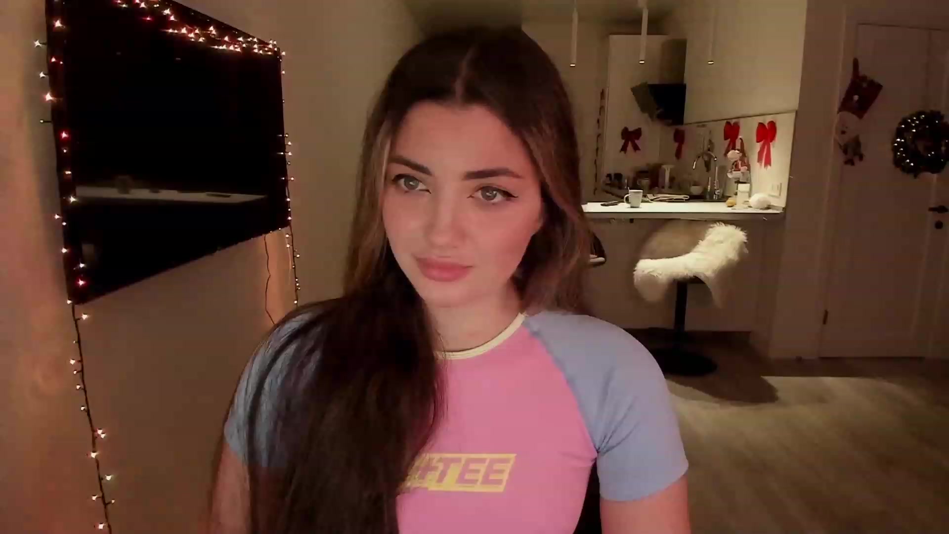 Gallery image thumbnail from Naughty_Inna_'s myfreecams stream on, 12/25/2022, 18:22 image 4 of 20