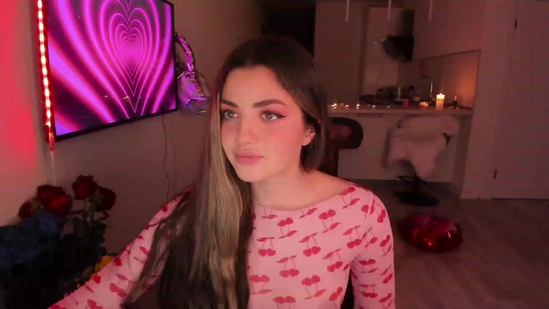 Gallery image thumbnail from Naughty_Inna_'s myfreecams stream on, 02/14/2023, 14:43 image 1 of 20