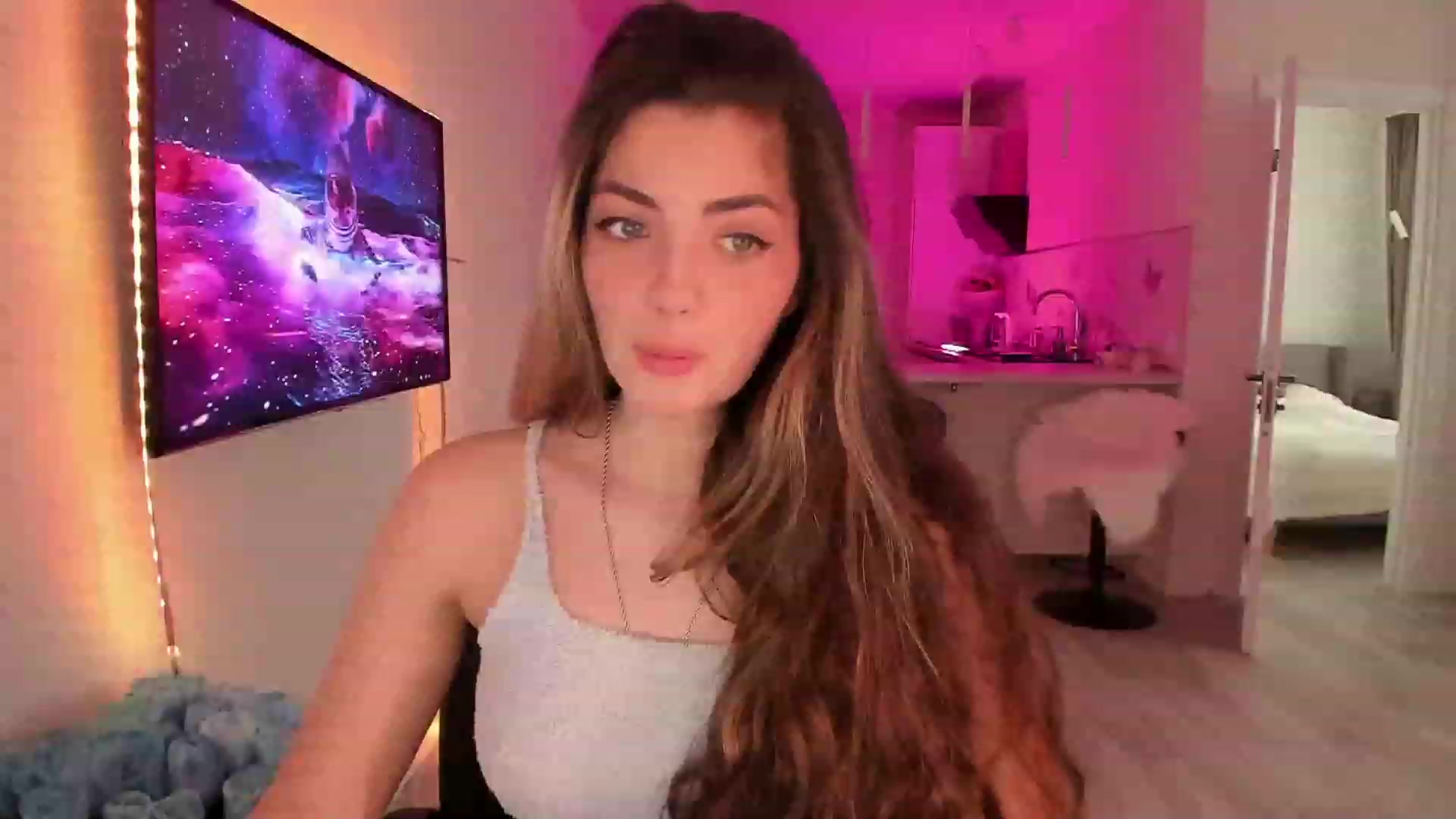 Gallery image thumbnail from Naughty_Inna_'s myfreecams stream on, 03/12/2023, 13:00 image 4 of 20