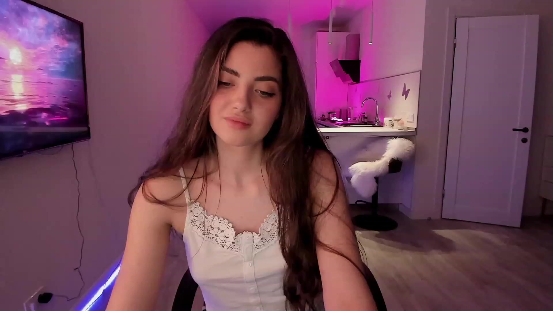 Gallery image thumbnail from Naughty_Inna_'s myfreecams stream on, 03/30/2023, 21:07 image 7 of 20
