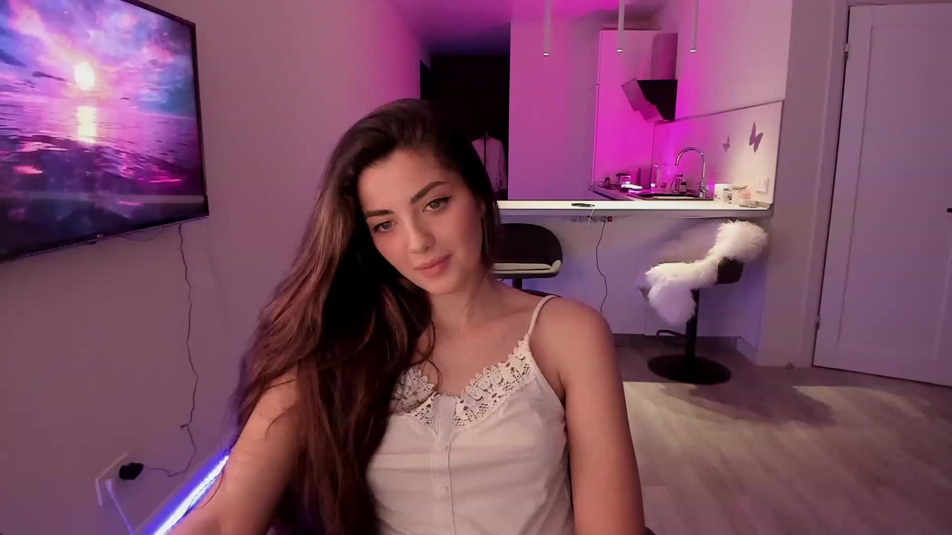 Gallery image thumbnail from Naughty_Inna_'s myfreecams stream on, 03/30/2023, 21:07 image 13 of 20