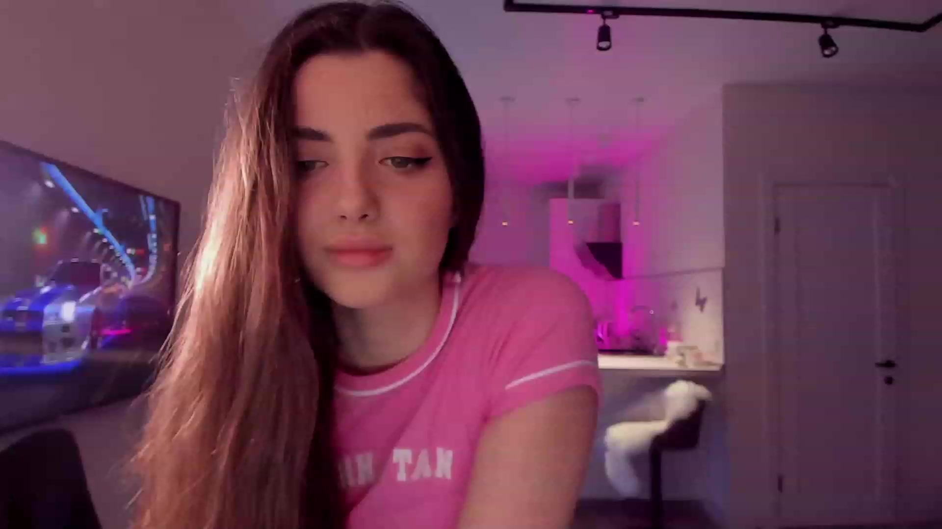 Gallery image thumbnail from Naughty_Inna_'s myfreecams stream on, 03/31/2023, 19:54 image 13 of 20