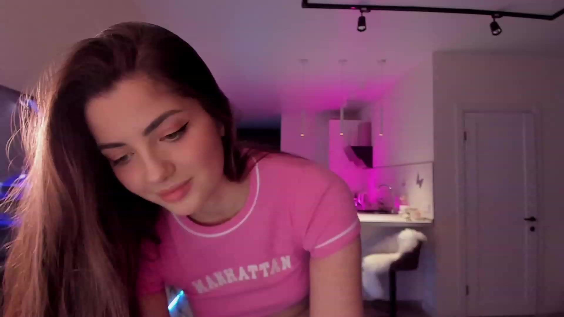 Gallery image thumbnail from Naughty_Inna_'s myfreecams stream on, 03/31/2023, 19:54 image 15 of 20
