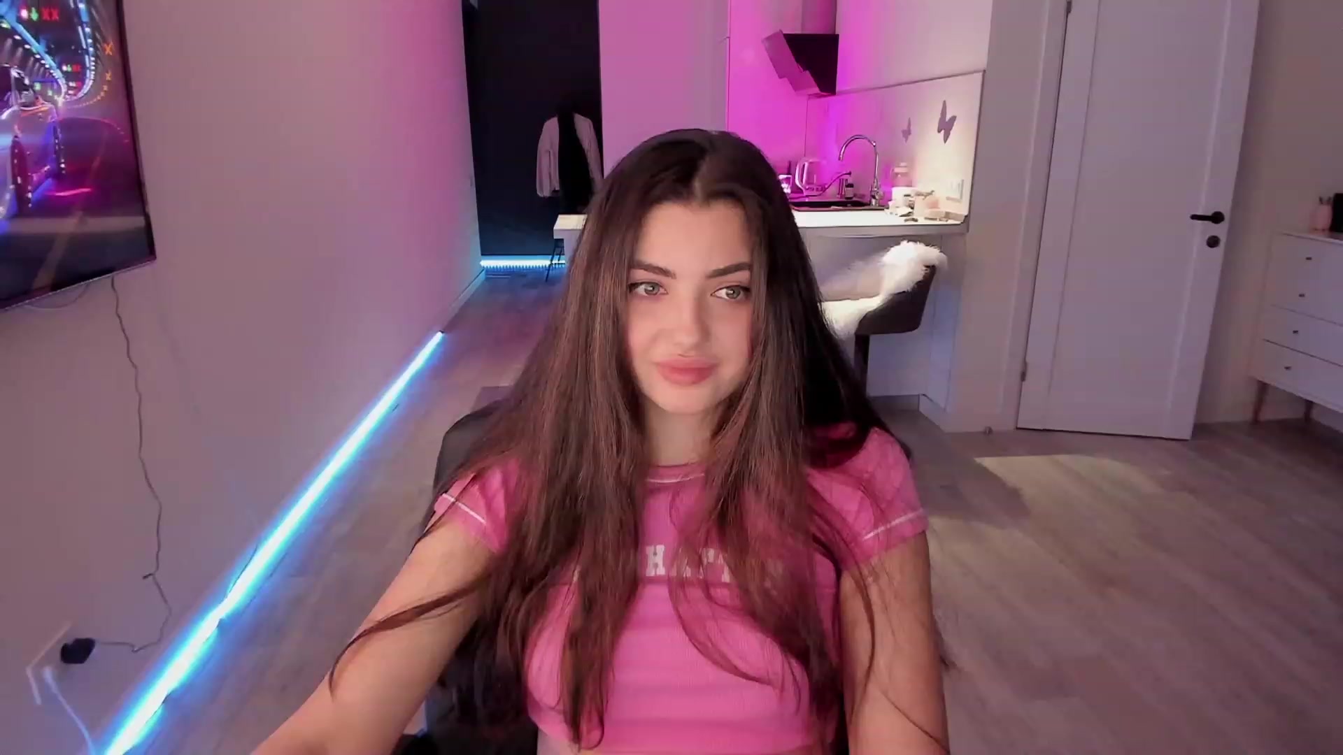 Gallery image thumbnail from Naughty_Inna_'s myfreecams stream on, 03/31/2023, 22:09 image 6 of 20