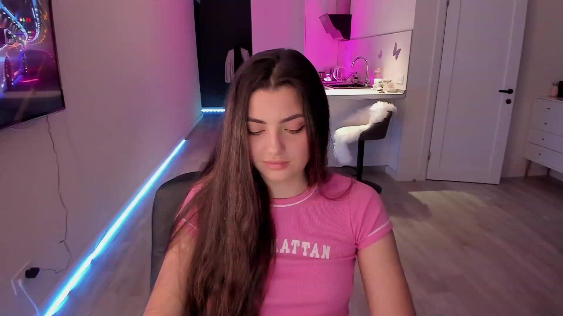 Gallery image thumbnail from Naughty_Inna_'s myfreecams stream on, 03/31/2023, 22:09 image 5 of 20