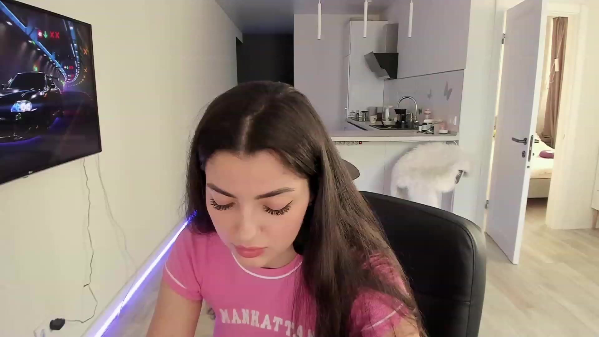 Gallery image thumbnail from Naughty_Inna_'s myfreecams stream on, 04/08/2023, 14:35 image 19 of 20