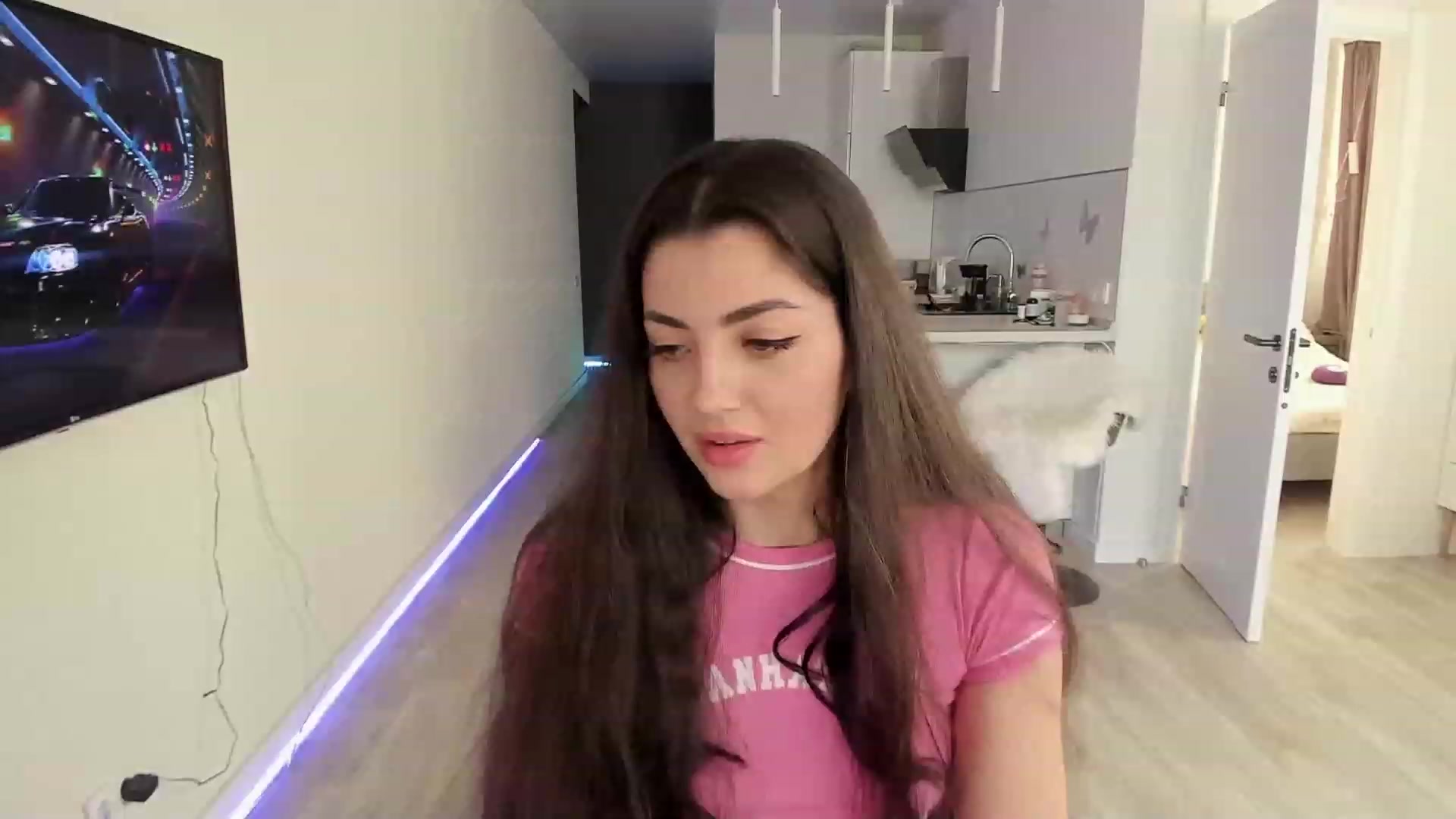 Gallery image thumbnail from Naughty_Inna_'s myfreecams stream on, 04/08/2023, 14:35 image 13 of 20